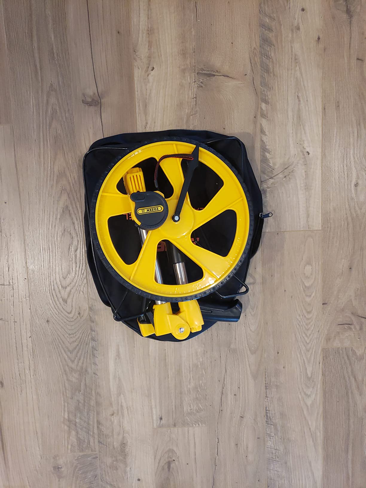 Zozen Measuring Wheel Digital Display, Feet/Meters, Foldable Measure Wheel customer photo 2