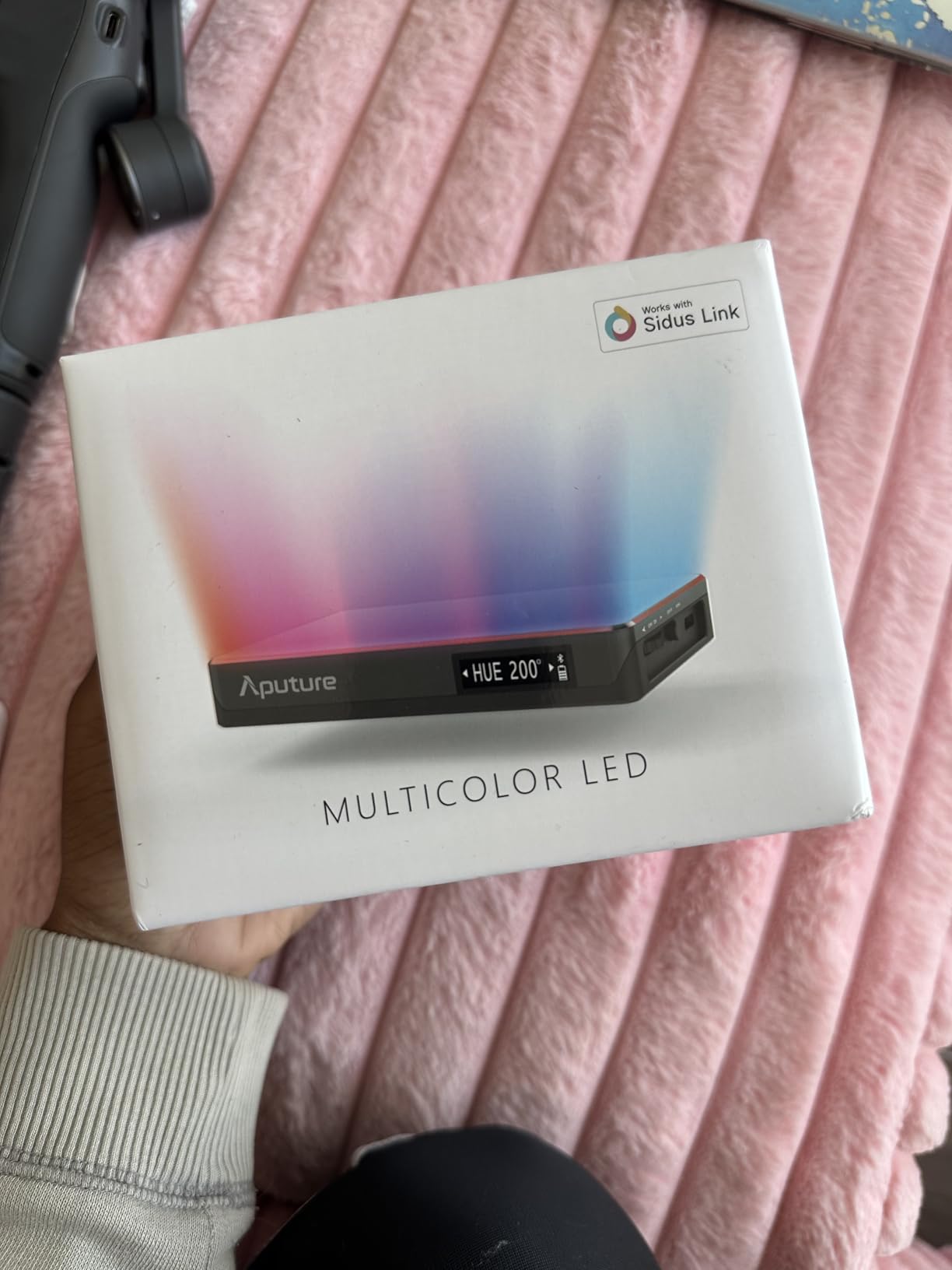 Aputure MC RGBWW On Camera Video Light customer photo 2