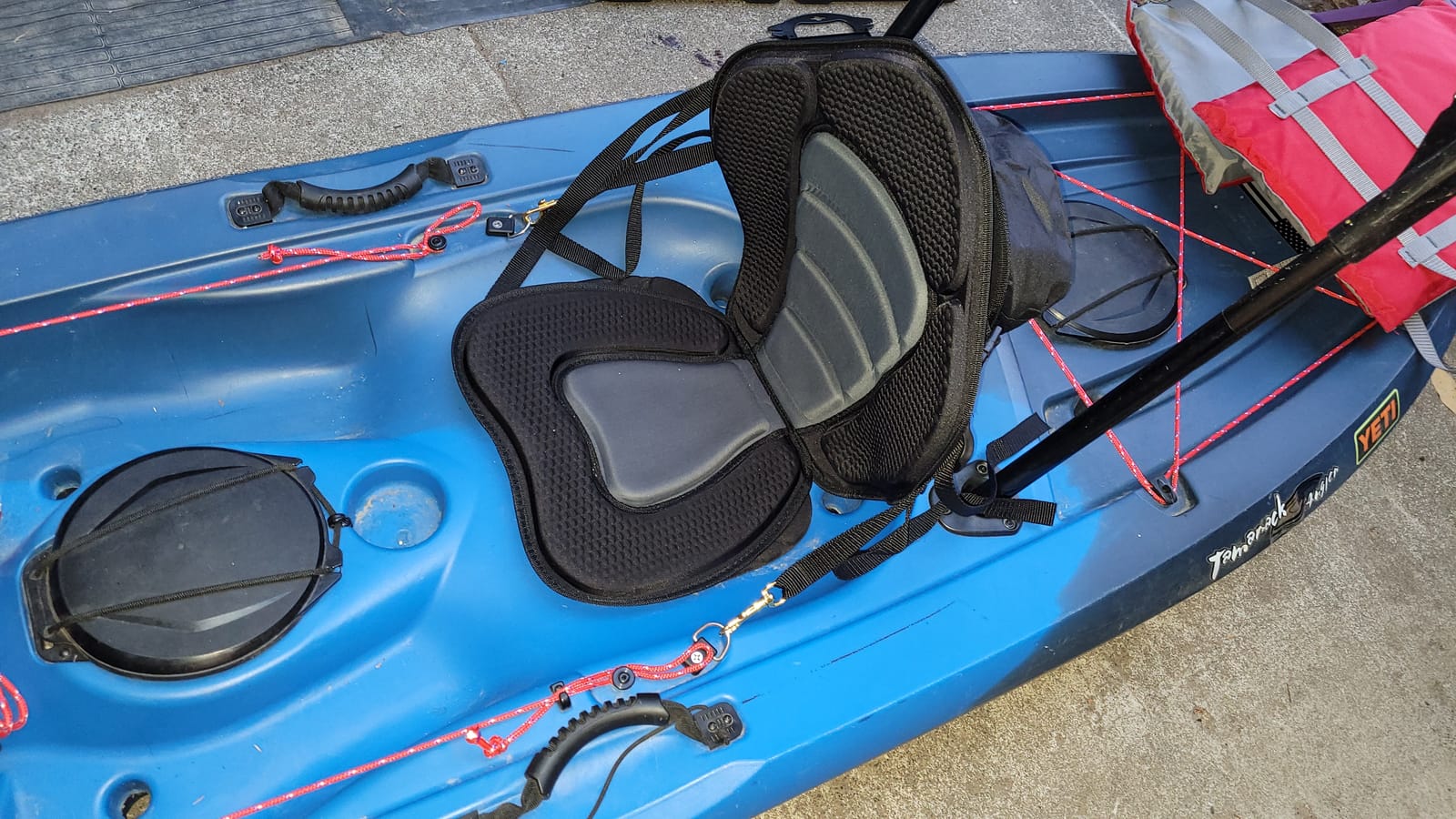 Kayak Seat Deluxe Padded Fishing Boat Seat Deluxe Sit-On-Top Canoe Seat Cushioned - Comfortable Backrest Support Universal Sit with Adjustable Back Strap Detachable Storage Bag customer photo 2