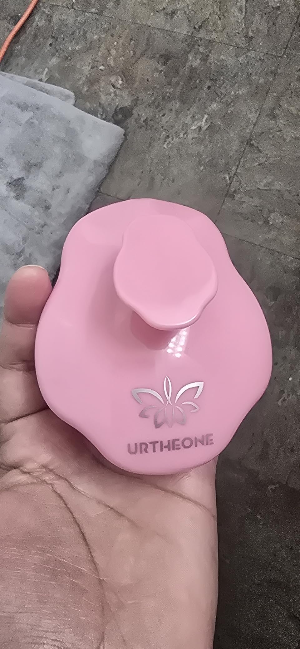 URTHEONE Soft Silicone Hair Scalp Massager Shampoo Brush for Wet Dry Oily Curly Straight Thick Thin Rough Long Short Natural Men Women Kids Pets Hair Care Tools(Pink customer photo 1