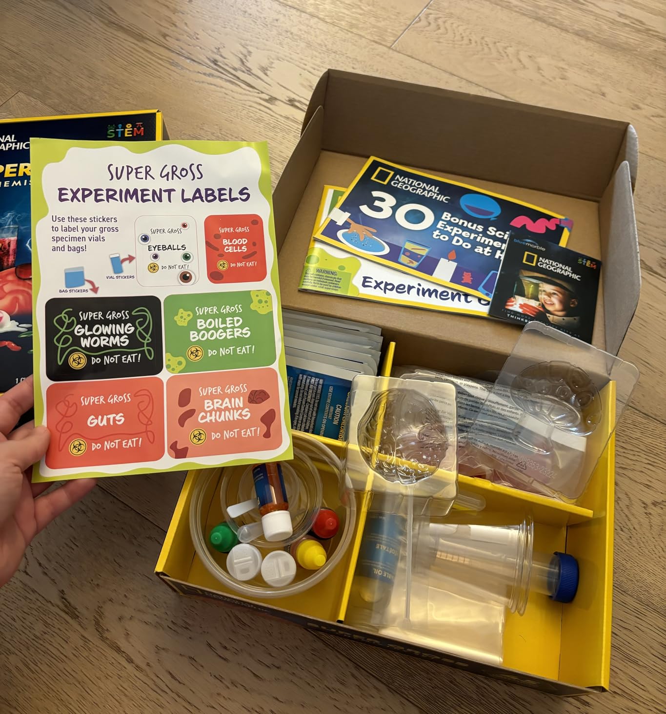 National Geographic Gross Science Kit with 45 Experiments for Kids 8-12 | Brain Dissection, Slime Making, Creepy STEM Projects, Chemistry Activities, Gross Science Experiments, Birthday Gift customer photo 1