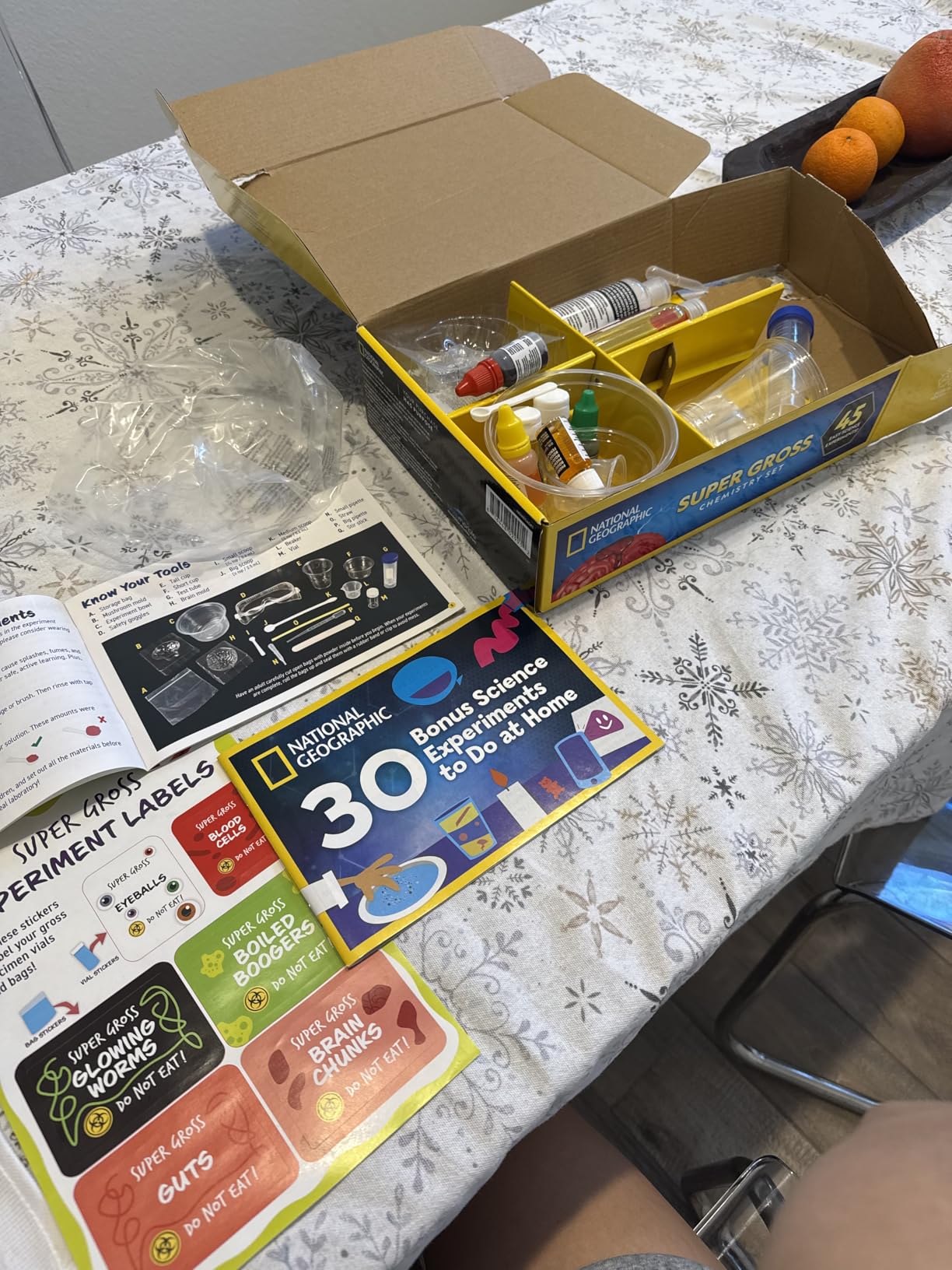 National Geographic Gross Science Kit with 45 Experiments for Kids 8-12 | Brain Dissection, Slime Making, Creepy STEM Projects, Chemistry Activities, Gross Science Experiments, Birthday Gift customer photo 2