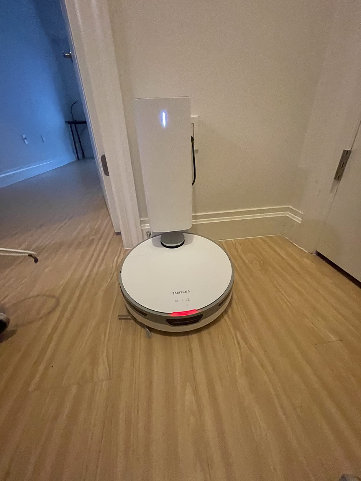 SAMSUNG Jet Bot+ Robot Vacuum Cleaner w/ Clean Station, Automatic Emptying, Precision Cleaning, 5-Layer Filter, Intelligent Power Control for Hardwood Floors, Carpets, Area Rugs, VR30T85513W/AA, White customer photo 1