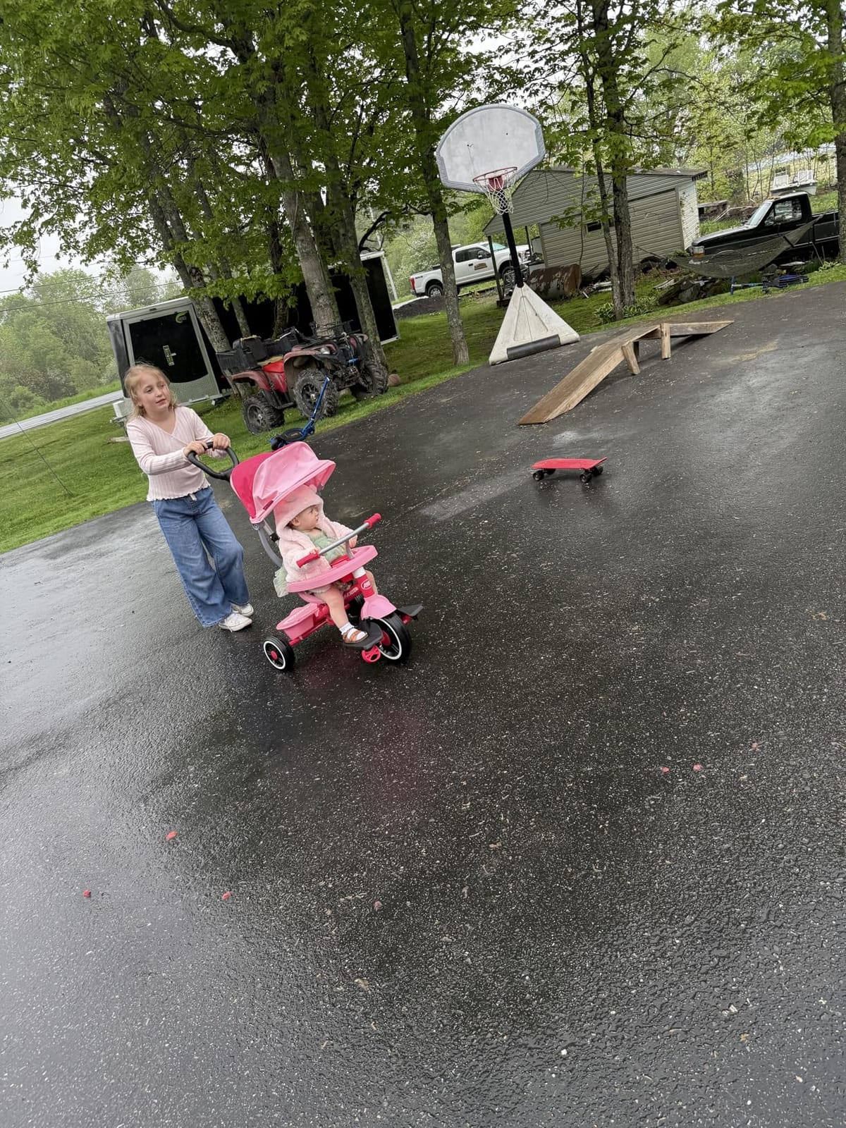 Radio Flyer 4-in-1 Pedal & Push Stroll ’N Trike, Ages 1-5, UV Canopy, Red customer photo 1