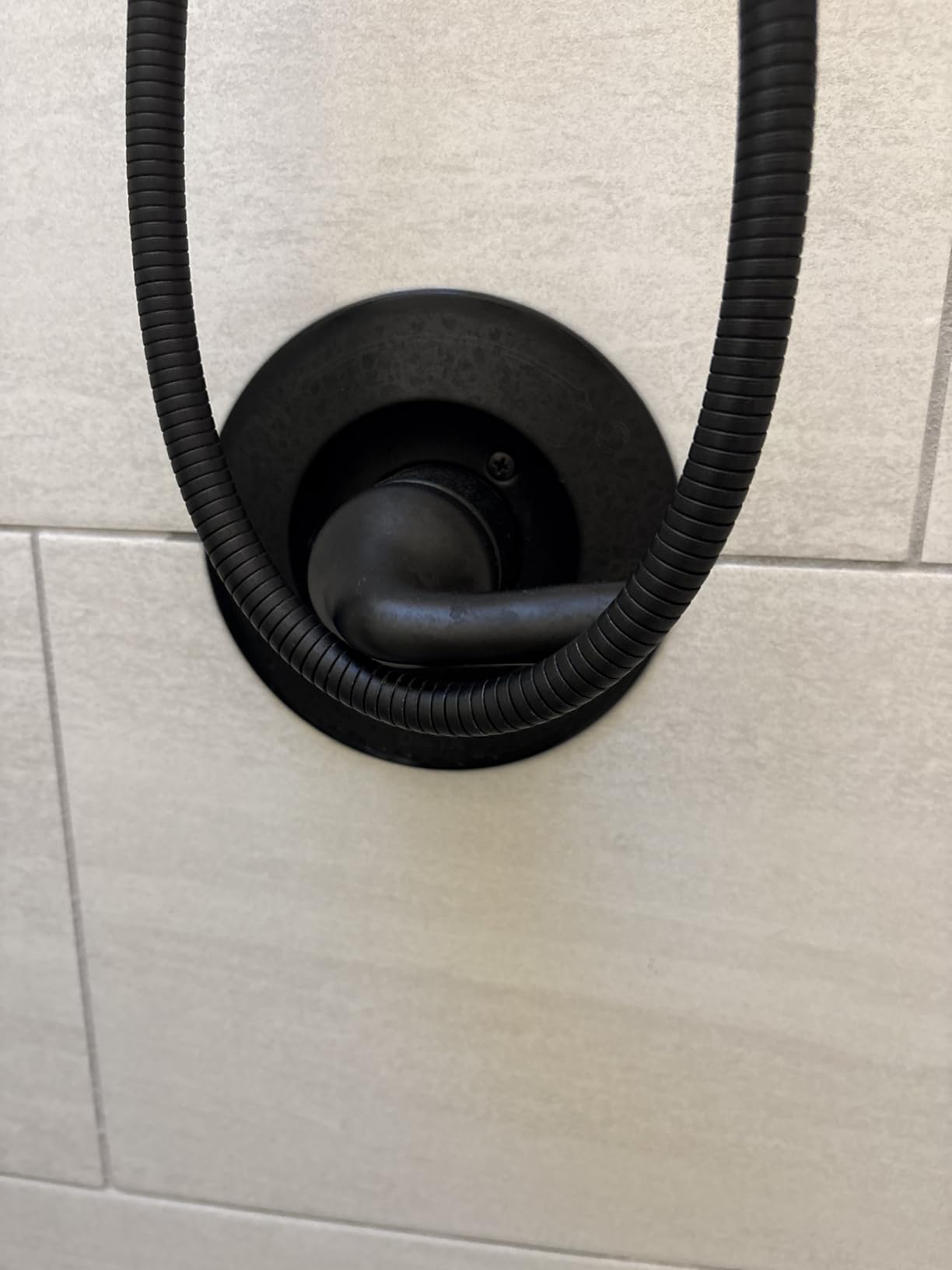 Delta Arvo 14 Series Matte Black Shower Faucet Set with In2ition 2-in-1 Dual Shower Head with HandHeld Spray Combo, Valve Trim Kit, Matte Black 142840-BL-I (Valve Included) customer photo 2