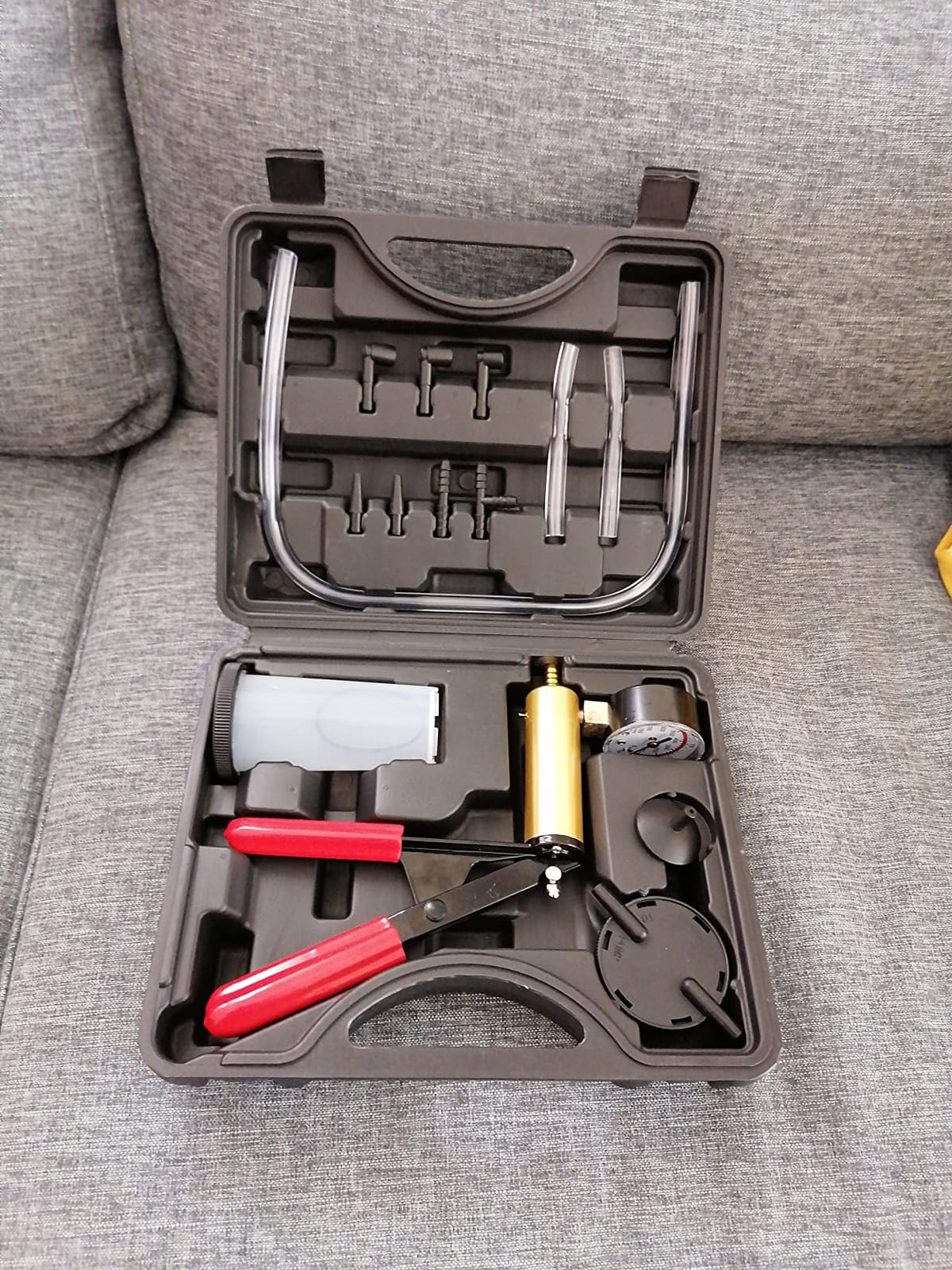 Yonligonju Brake Bleeder Kit with Hand Vacuum Pump with Gauge Adapters Automotive Brake Fluid Bleeding Set for Bike Car Truck (Blue) customer photo 1