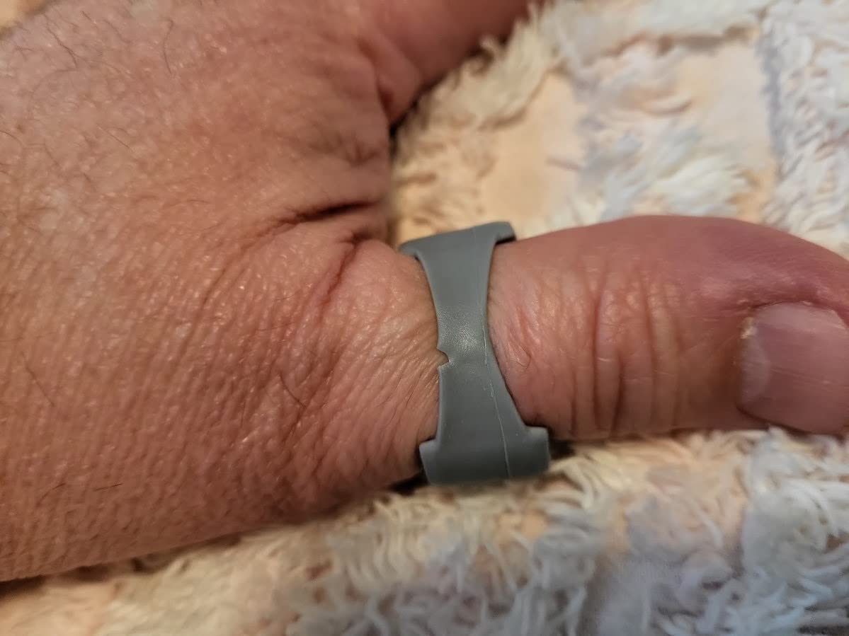 Wellue O2 Pulse Oximeter with Smart Reminder | Blood Oxygen Saturation Monitor for SpO2 and Heart Rate Tracking Continuously, Bluetooth Finger Ring with Free APP &PC Report, Style 1 customer photo 2