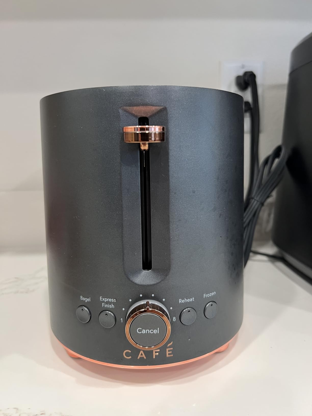 Café Express Finish 2-Slice Toaster with Wide Slots, Bagel Mode customer photo 1