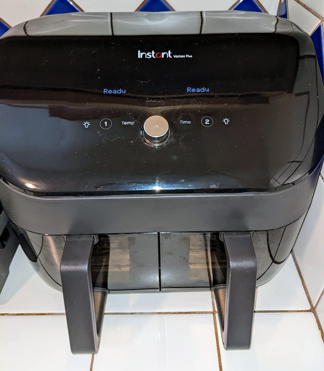 Instant Pot Vortex Plus 6 Qt 6-in-1 Air Fryer with Odor Erase Tech, Black customer photo 2