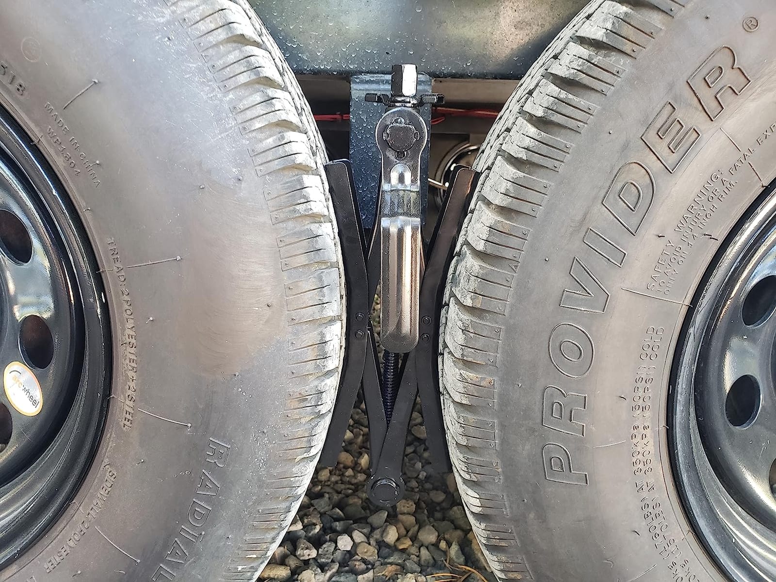 Camper Wheel Chock Stabilizer 2 Sets, Double Speed Heavy Duty Truck RV Tire Scissor Locking X Chock, Camper Accessories for Travel Trailers Tire Chalks, Anti Rust Coating, Fit for 3.5” to 12” customer photo 2