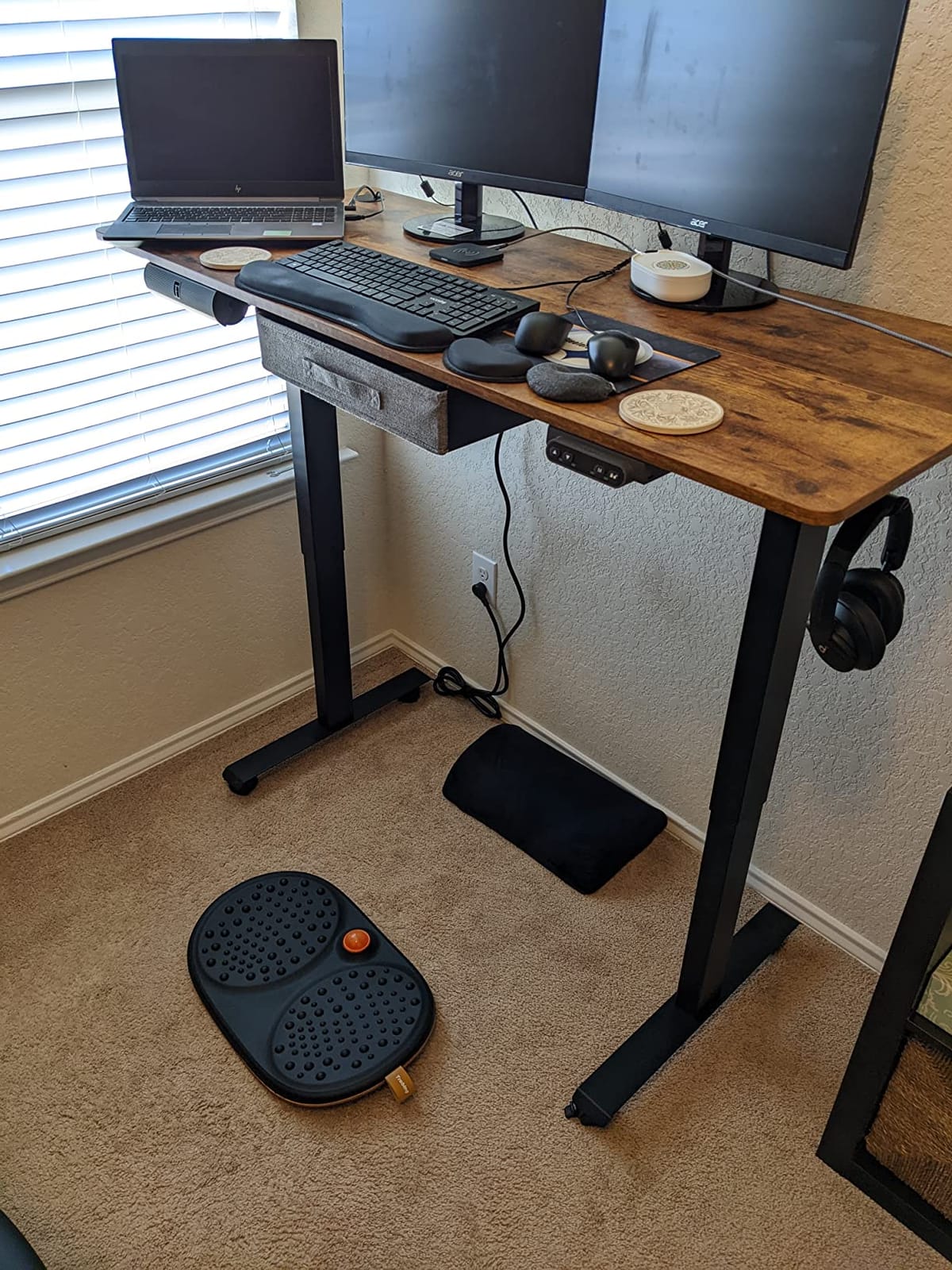 Trobing Standing Desk Mat Balance Board customer photo 2