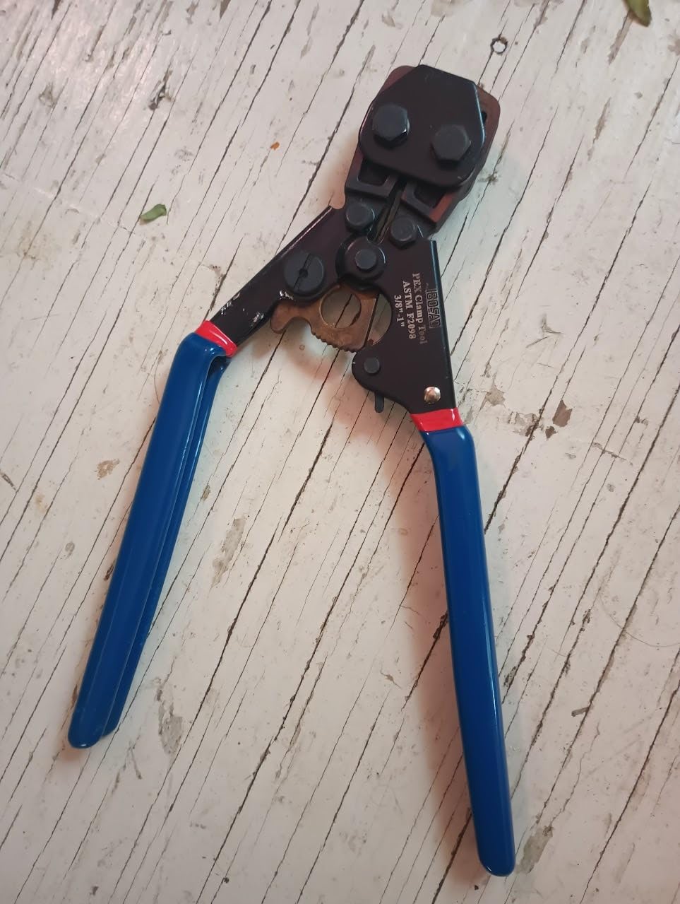 PEX Pipe Clamp Cinch Tool Crimping Tool Crimper for Stainless Steel Clamps from 3/8-inch to 1-inch with 1/2-inch 10PCS and 3/4-inch 10PCS SS PEX Clamps,with Pipe Cutter customer photo 1