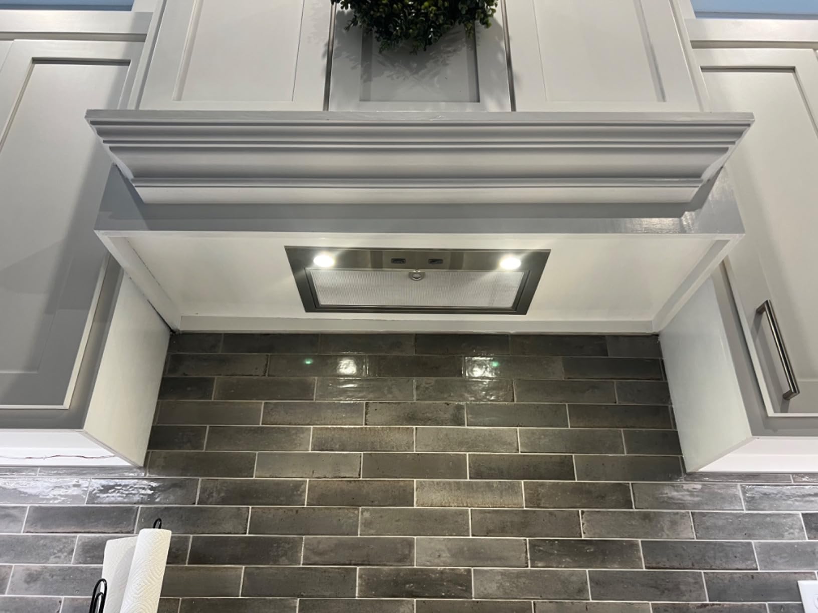 Broan-NuTone PM300SS Custom Power Pack Range Hood Insert with 2-Speed Exhaust Fan and Light, 300 Max Blower CFM, Stainless Steel, 21-Inch Built customer photo 1
