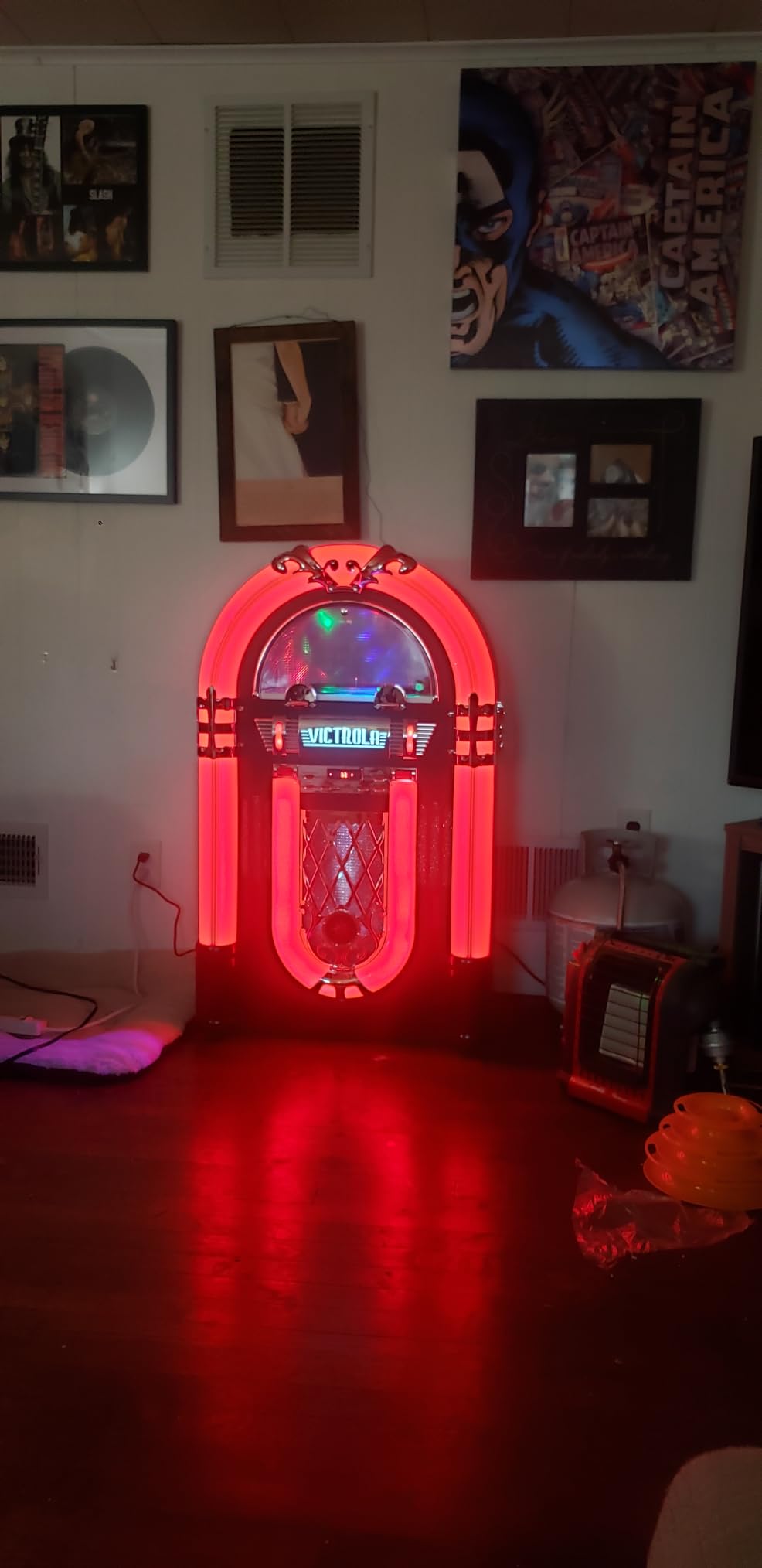 Victrola Mayfield - Full-Size Jukebox Bluetooth Record Player - Black Ash customer photo 1