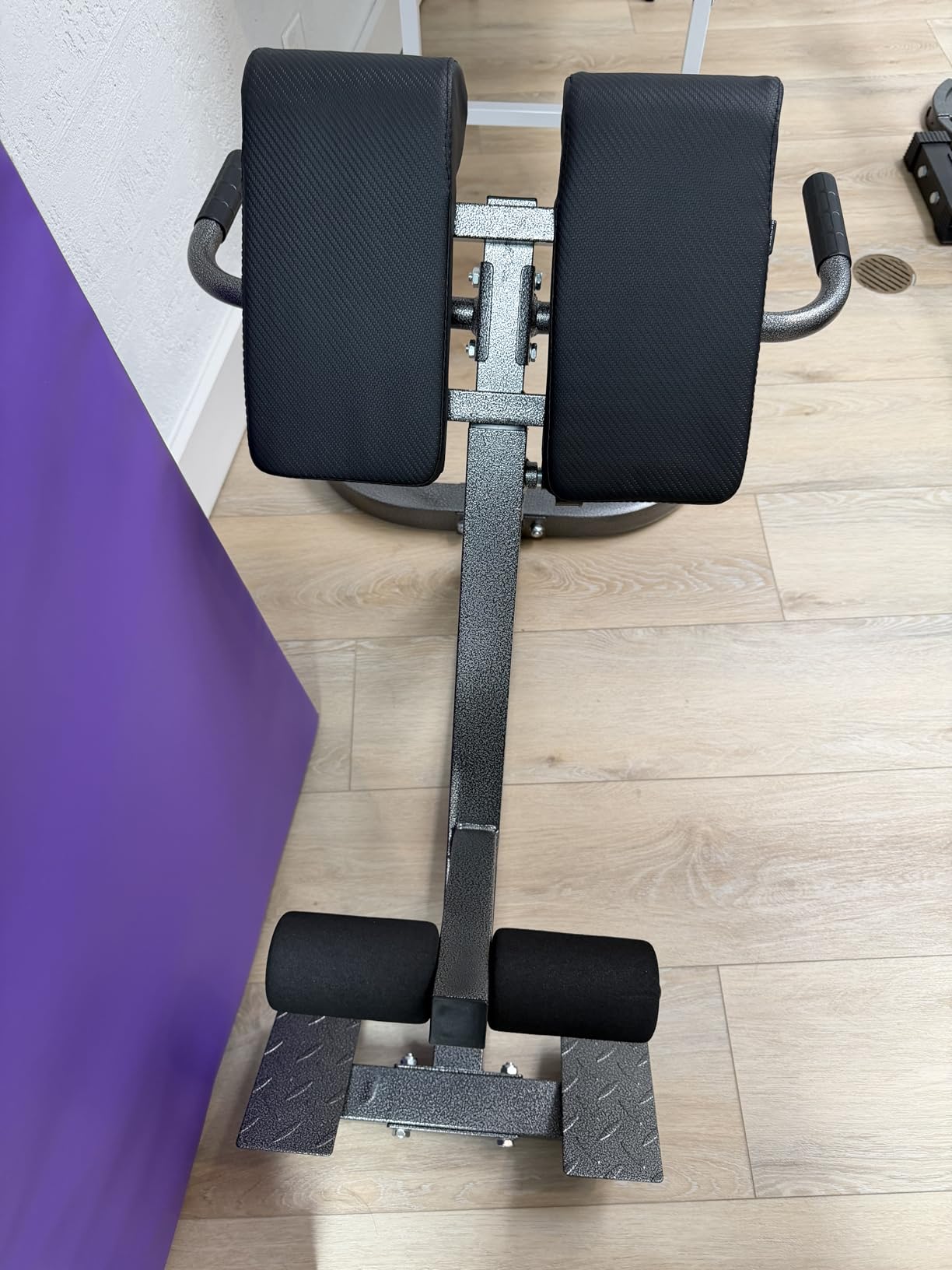 Roman Chair Back Extender - Angle & Height Dual Adjustable Hyperextension Bench for Home Gym - Adjustable Back Exercise Machine Fitness Equipment customer photo 1