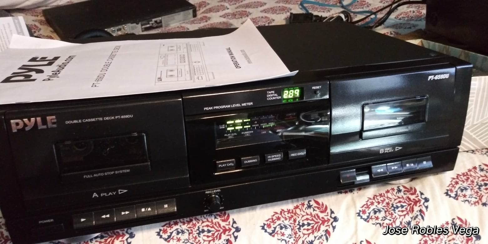 PyleUsa Dual Stereo Cassette Tape Deck-Double Cassette Recorder w/ MP3 Music Converter, RCA for Recording, Dubbing, USB, Retro Design - for Standard/CrO2 Tapes, Home Use customer photo 2