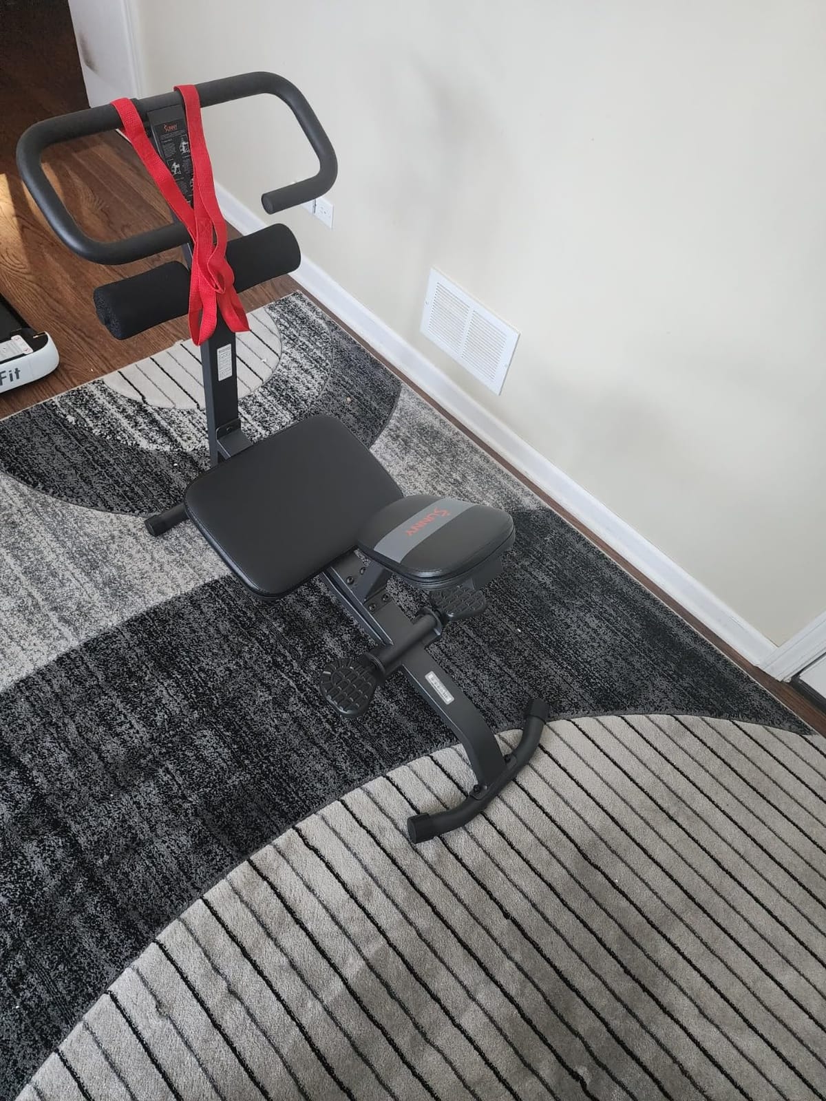 Sunny Health & Fitness Full Body Stretch Machine Back Stretcher Pivot Seat | Pivoting Seat, Multi-Use Handlebar, Padded Back Support, Full-Body Stretching, Flexibility Training, Home Gym Use customer photo 1