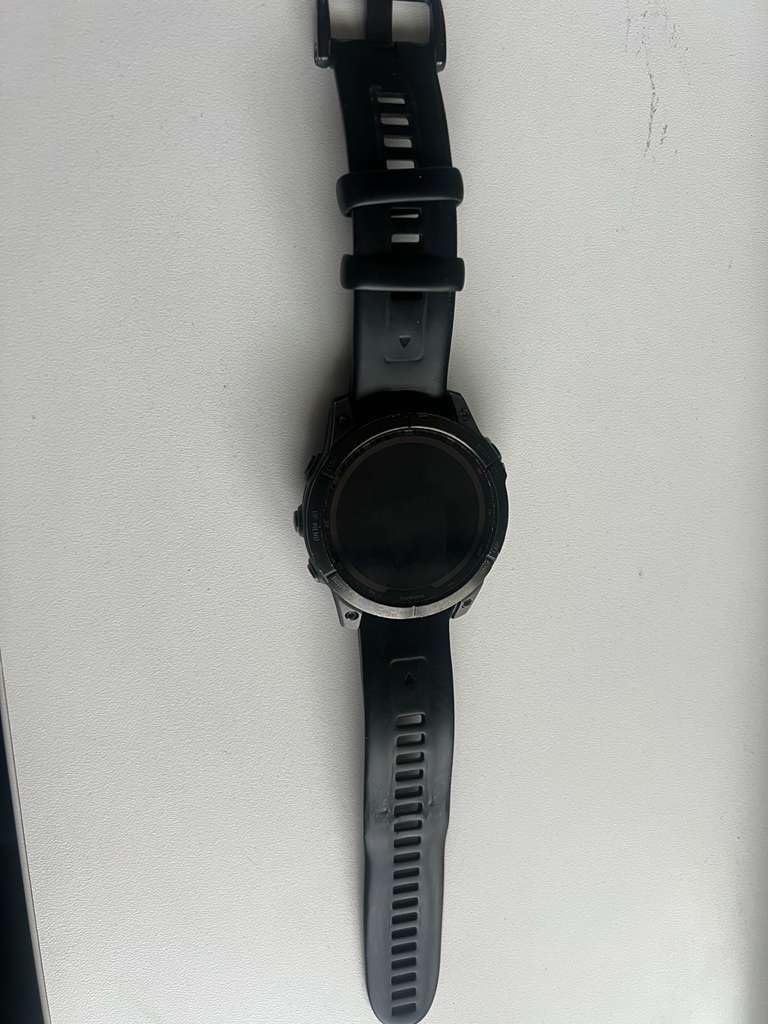 Garmin Fenix 7 Sapphire Solar, Adventure smartwatch, with Solar Charging Capabilities, Rugged Outdoor Watch with GPS, Touchscreen, Wellness Features, Carbon Gray DLC Titanium with Black Band customer photo 1