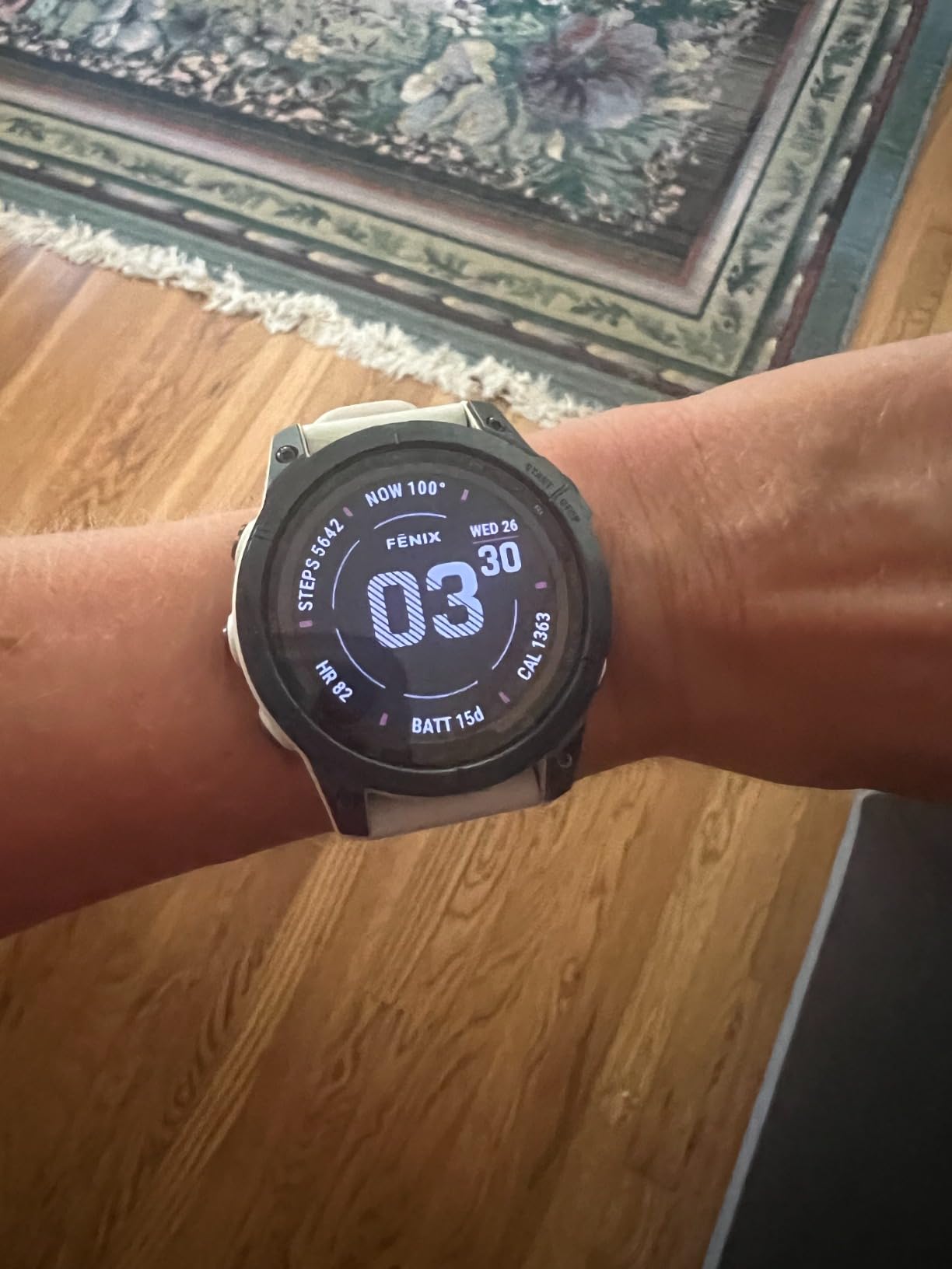 Garmin Fenix 7 Sapphire Solar, Adventure smartwatch, with Solar Charging Capabilities, Rugged Outdoor Watch with GPS, Touchscreen, Wellness Features, Carbon Gray DLC Titanium with Black Band customer photo 2