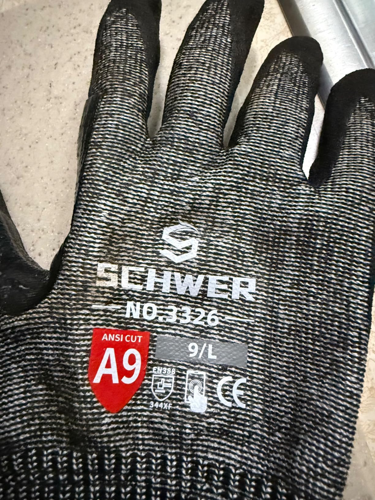 Schwer ProGuard High Level Cut Resistant Work Gloves for Extreme Protection, ANSI A9 Cut Gloves with Reinforced Thumb, Non Slip, Breathable, Durable, Touch-screen, Black 1 Pair（L 3326 customer photo 2