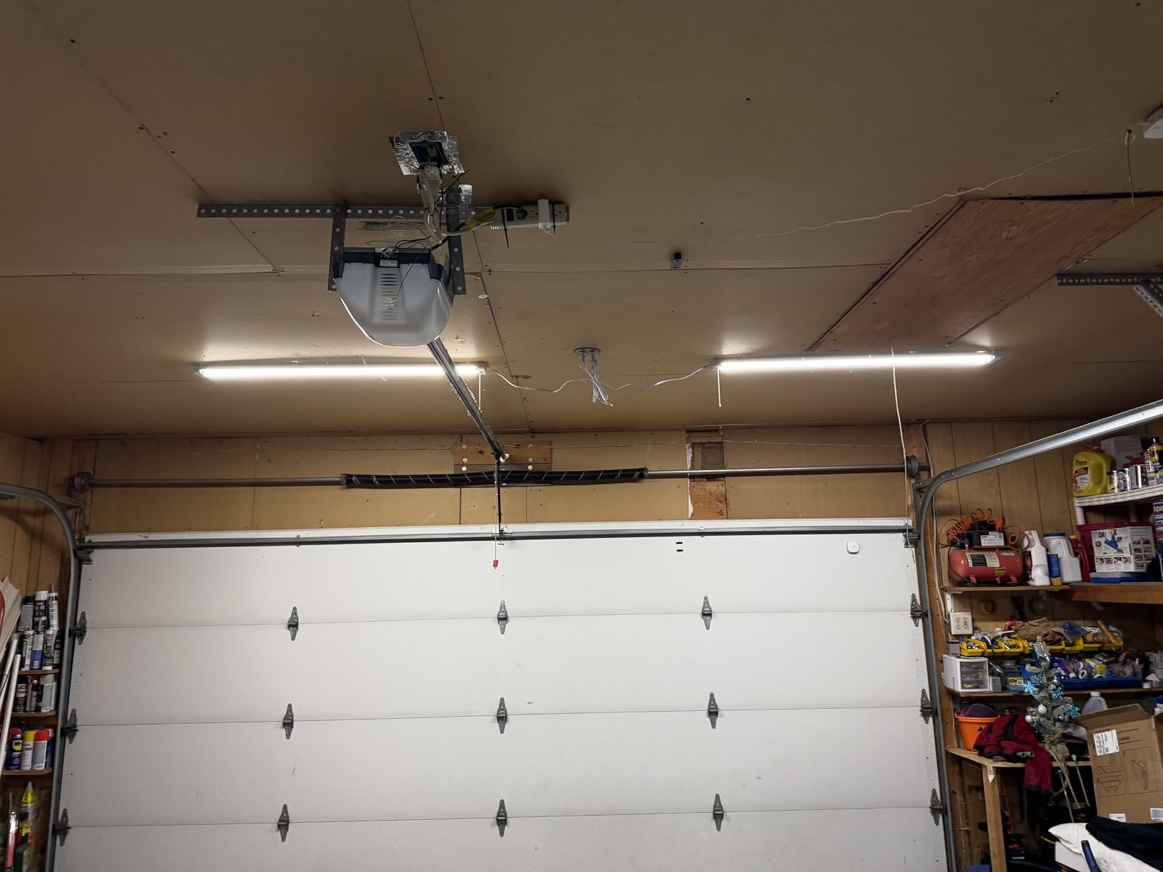 4FT Linkable LED Shop Light for Garages, 42W 4800LM 5000K Daylight Led Shop Lights, Ceiling Light with Pull Chain (ON/Off), Linear Worklight Fixture with Plug, 2 Pack customer photo 1