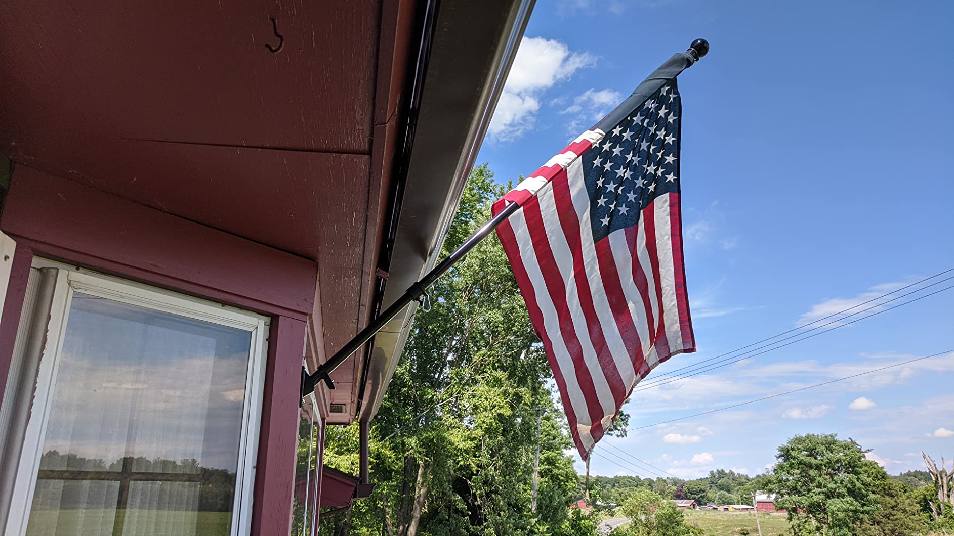 Flag Pole for Outside House - 5ft Stainless Steel Heavy Duty Flagpole Kit,Tangle Free,Dual Angle Bracket for Grommet Flags,Banner,Garden Flag,for Outdoor Porch,Yard,Garage,Balcony,Black customer photo 1