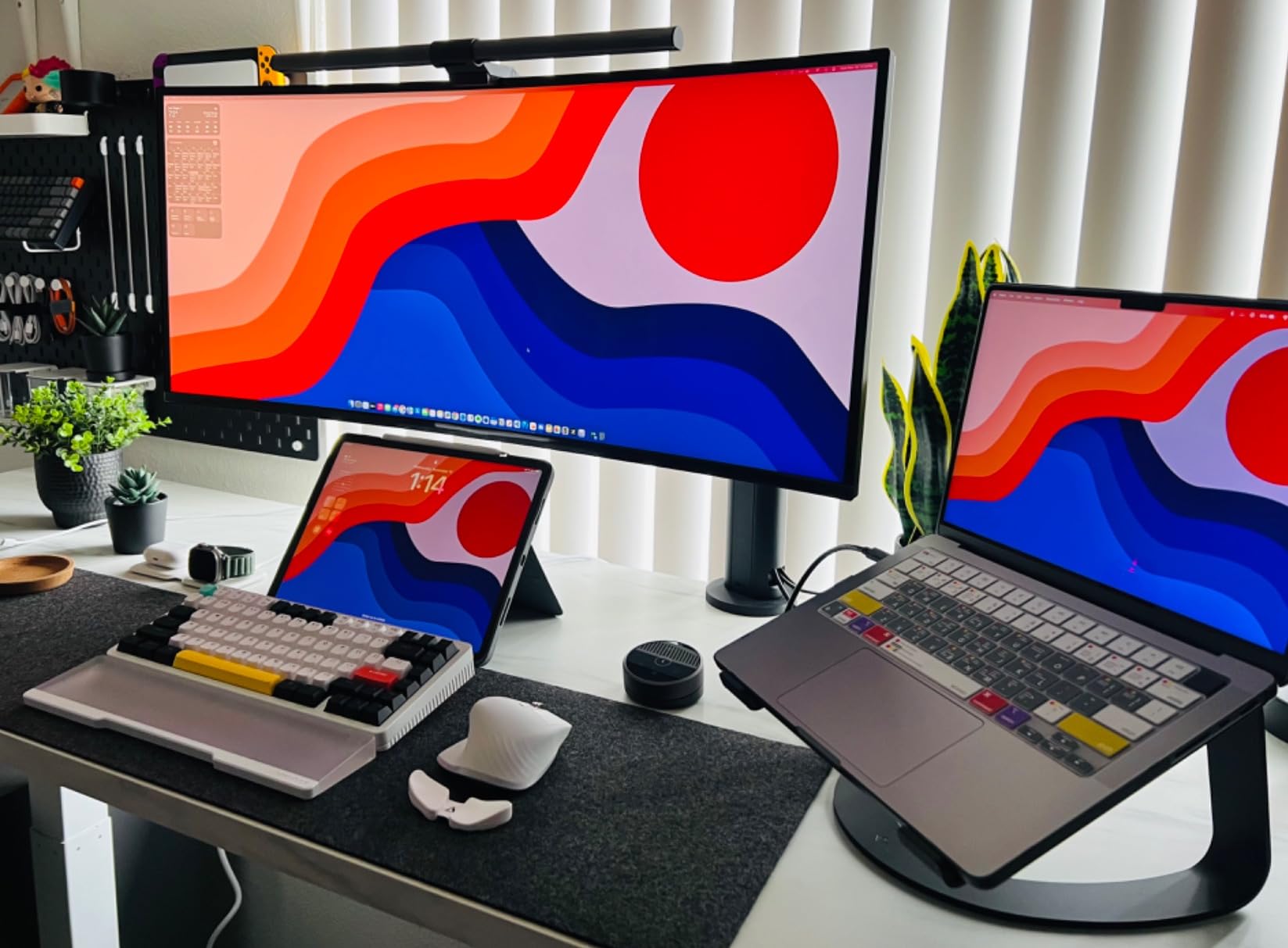 LG 38WQ88C-W 38 Inch Curved 21:9 UltraWide QHD+ (3840 x 1600) IPS Monitor, DCI-P3 95% Color Gamut, HDR10, USB Type-C, AMD FreeSync, Built in Speakers, Ergo Stand (Extend/Retract/Swivel/Height/Tilt) customer photo 2