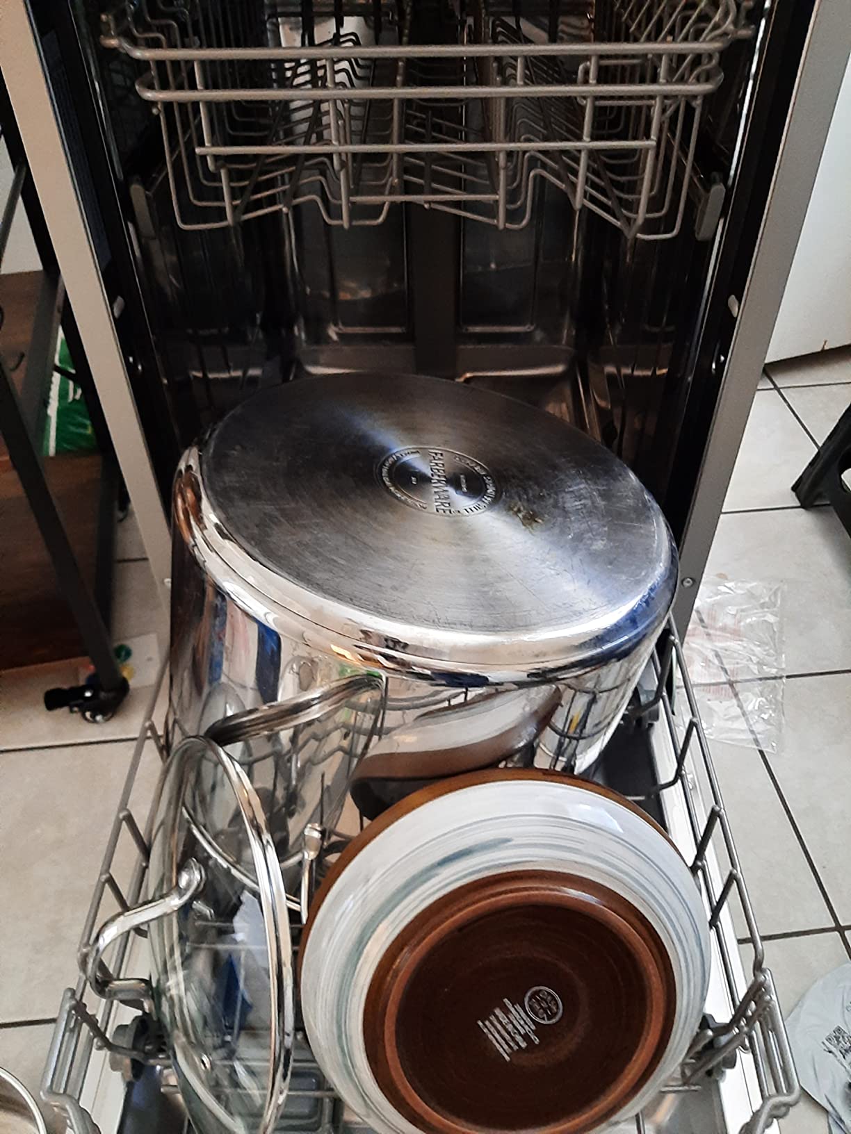 SPT SD-9263SSB 18″ Wide Portable Stainless Steel Dishwasher with ENERGY STAR, 6 Wash Programs, 8 Place Settings and Stainless Steel Tub customer photo 2