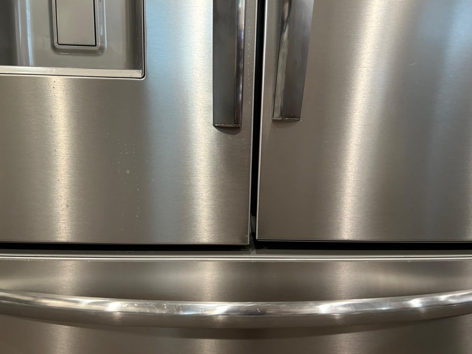 Frigidaire Gallery 27.8 cu. ft. French Door Refrigerator in Smudge-Proof Stainless Steel GRFS2853AF customer photo 2