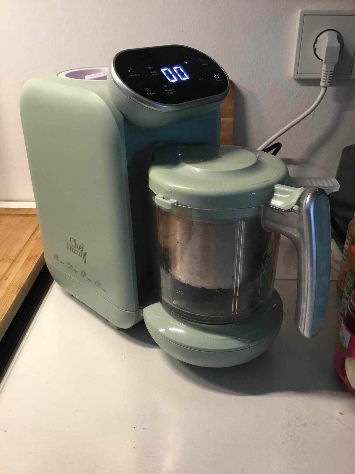 Chefhandy 5-in-1 Baby Food Maker with Stainless Steel Steam Basket, Green | One-step baby food processor with BPA-free food-contact parts, 6 reusable pouches, and recipe guide for homemade baby meals. customer photo 1