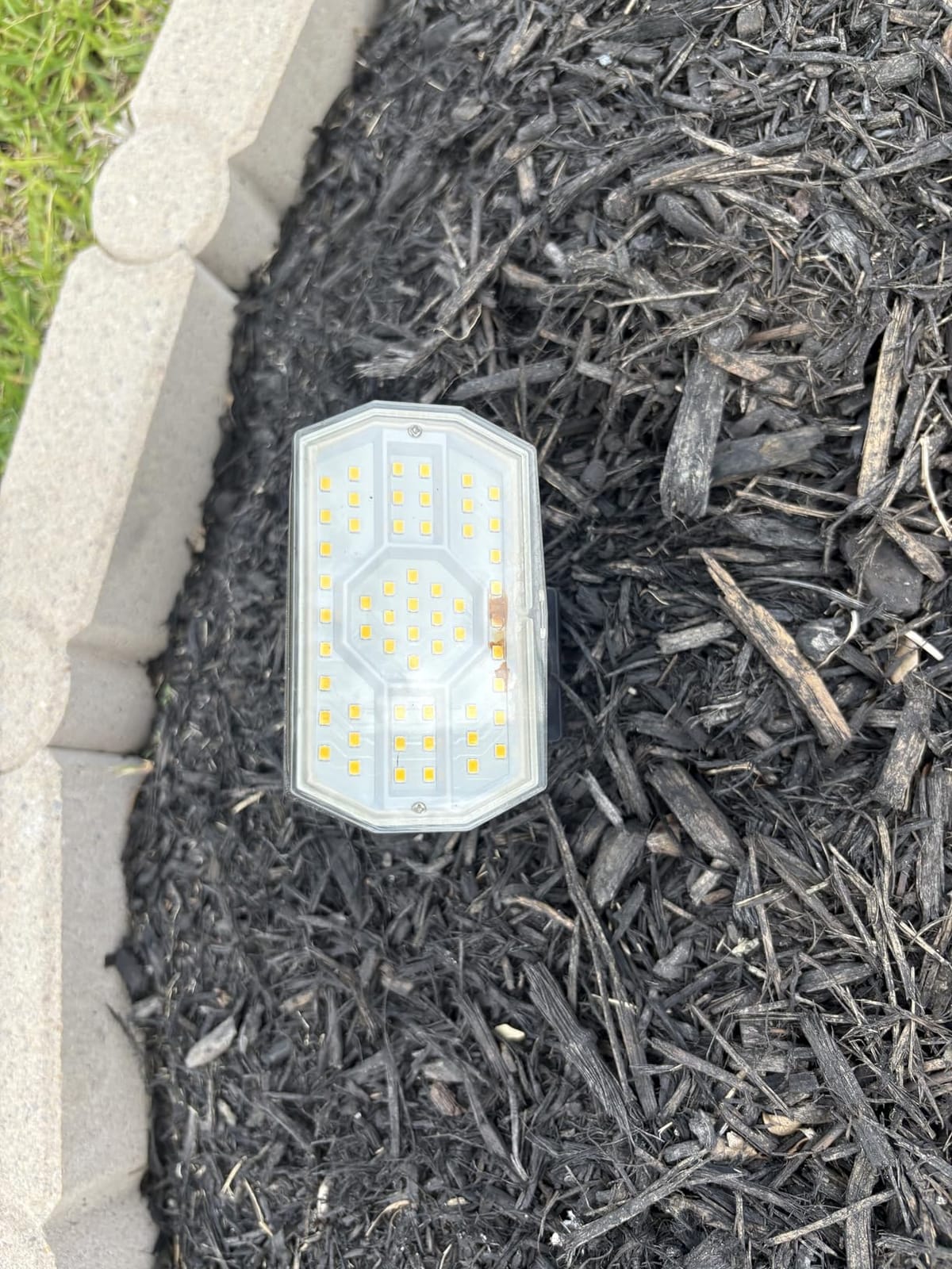 NYMPHY Solar Lights Outdoor Waterproof - 4 Pack (Cool White) customer photo 1