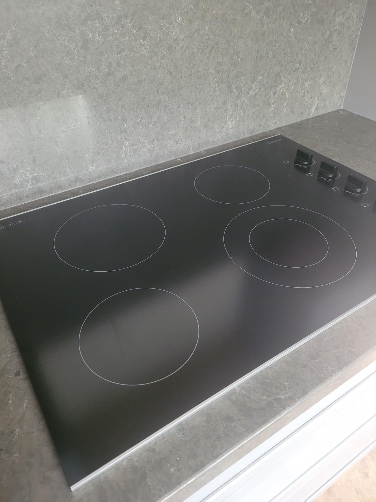Karinear 30 Inch Electric Cooktop 4 Burners, Knob Control Ceramic Cooktop customer photo 1