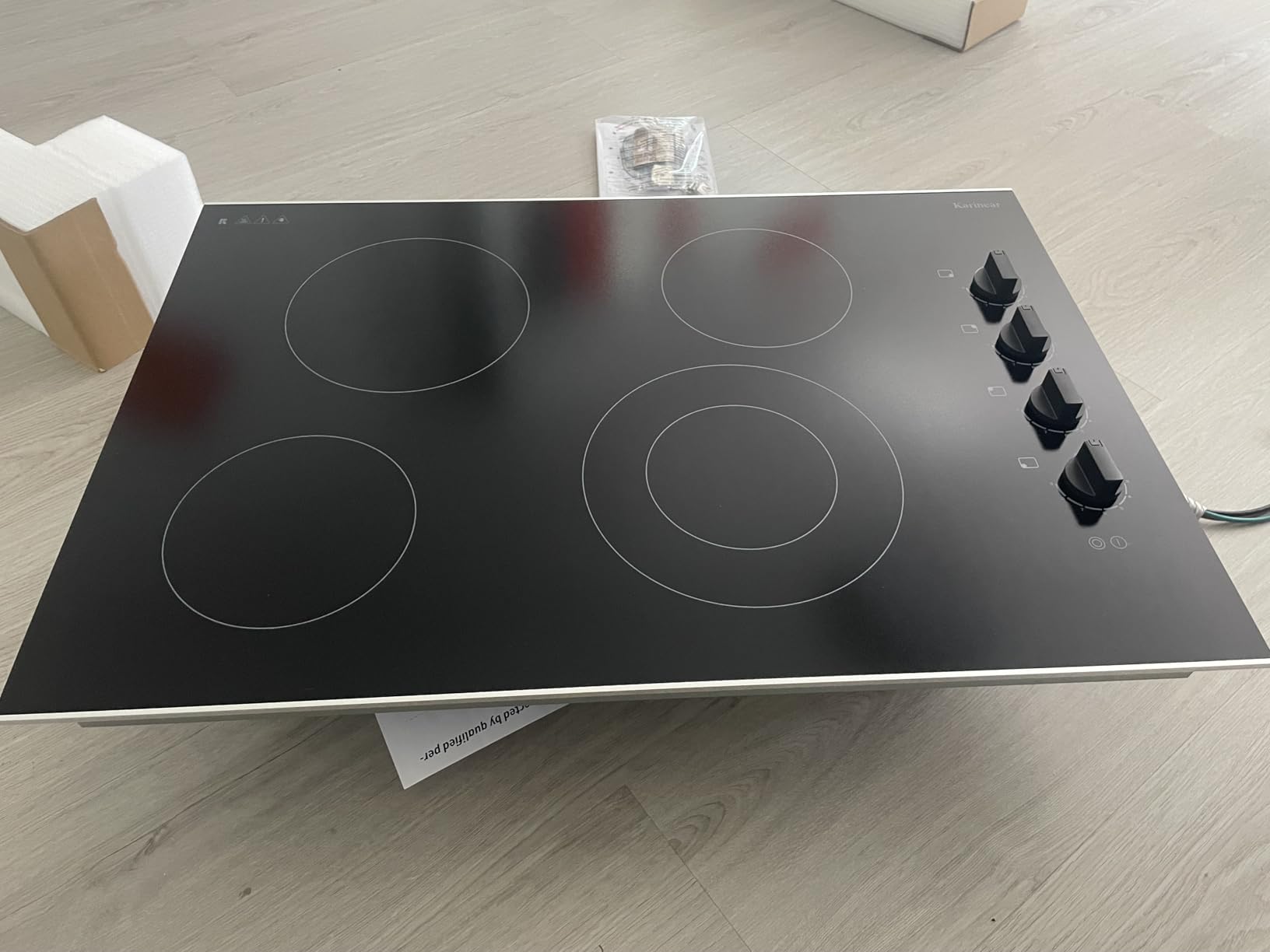 Karinear 30 Inch Electric Cooktop 4 Burners, Knob Control Ceramic Cooktop customer photo 2