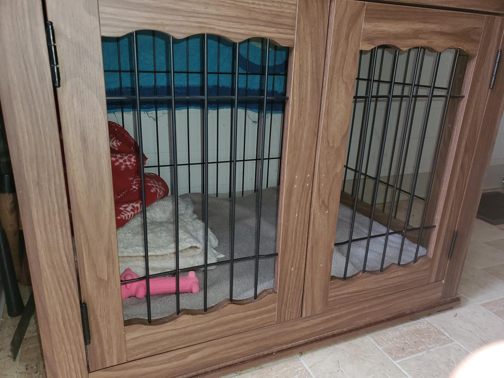 beeNbkks Furniture Style Dog Crate End Table, Double Doors Wooden Wire Dog Kennel with Pet Bed, Decorative Pet Crate Dog House Indoor Medium Large customer photo 2