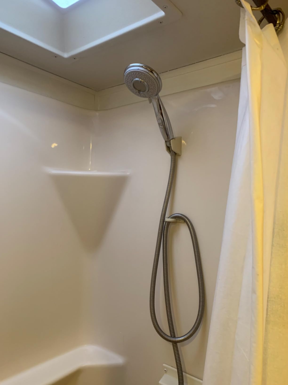 RV Shower Head with Hose and on off switch - High pressure shower head replacement for Bath room、RV、Motor home、Boat、Travel Trailer and Camper - with Stainless Steel 60'' Hose and bracket customer photo 1