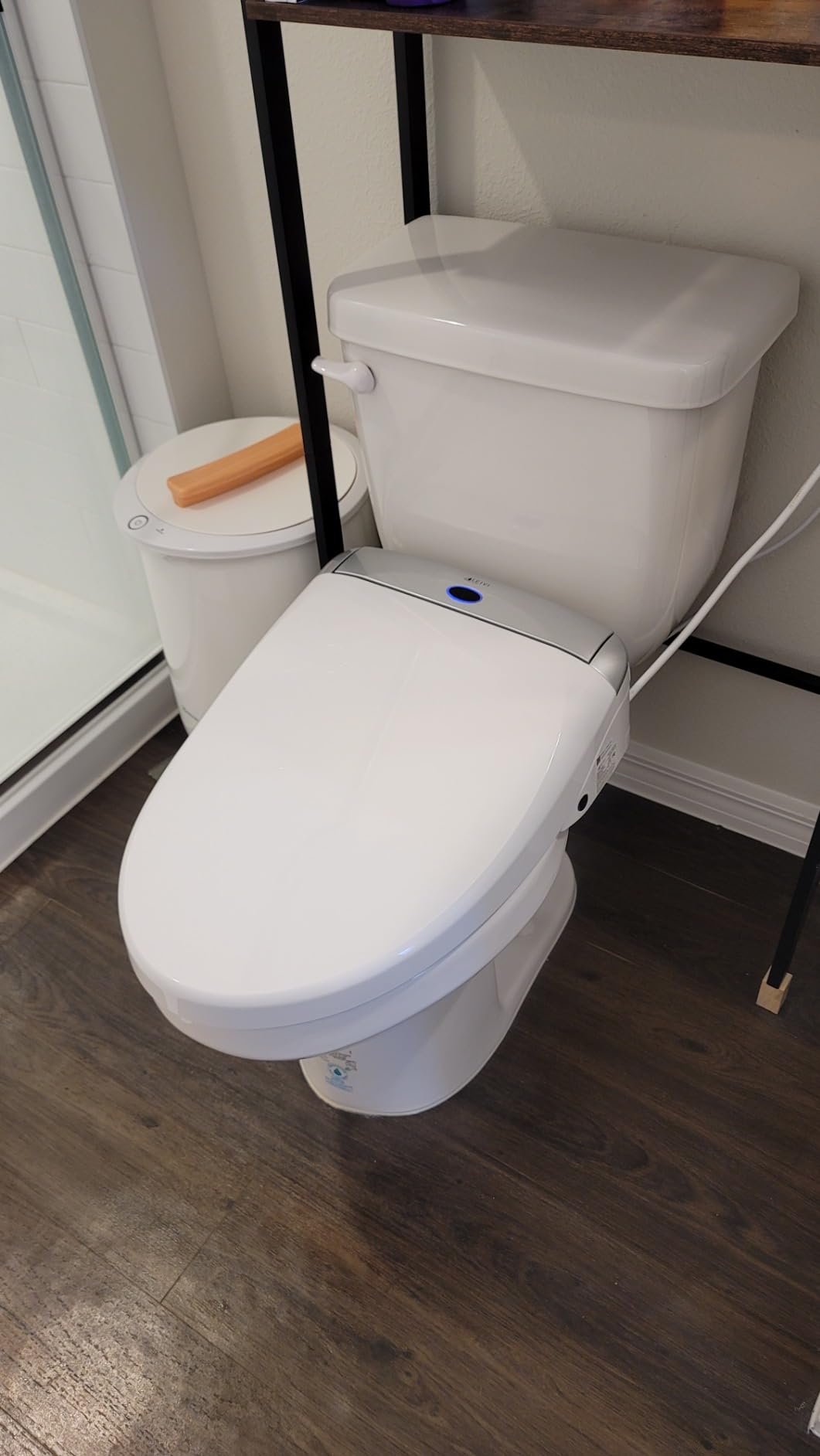 LEIVI Electric Bidet Toilet Seat with Wireless Remote and Side Panel, Multiple Spray Modes, Adjustable Heated Seat, Warm Water and Air Dryer, Auto LED Nightlight, Elongated customer photo 2
