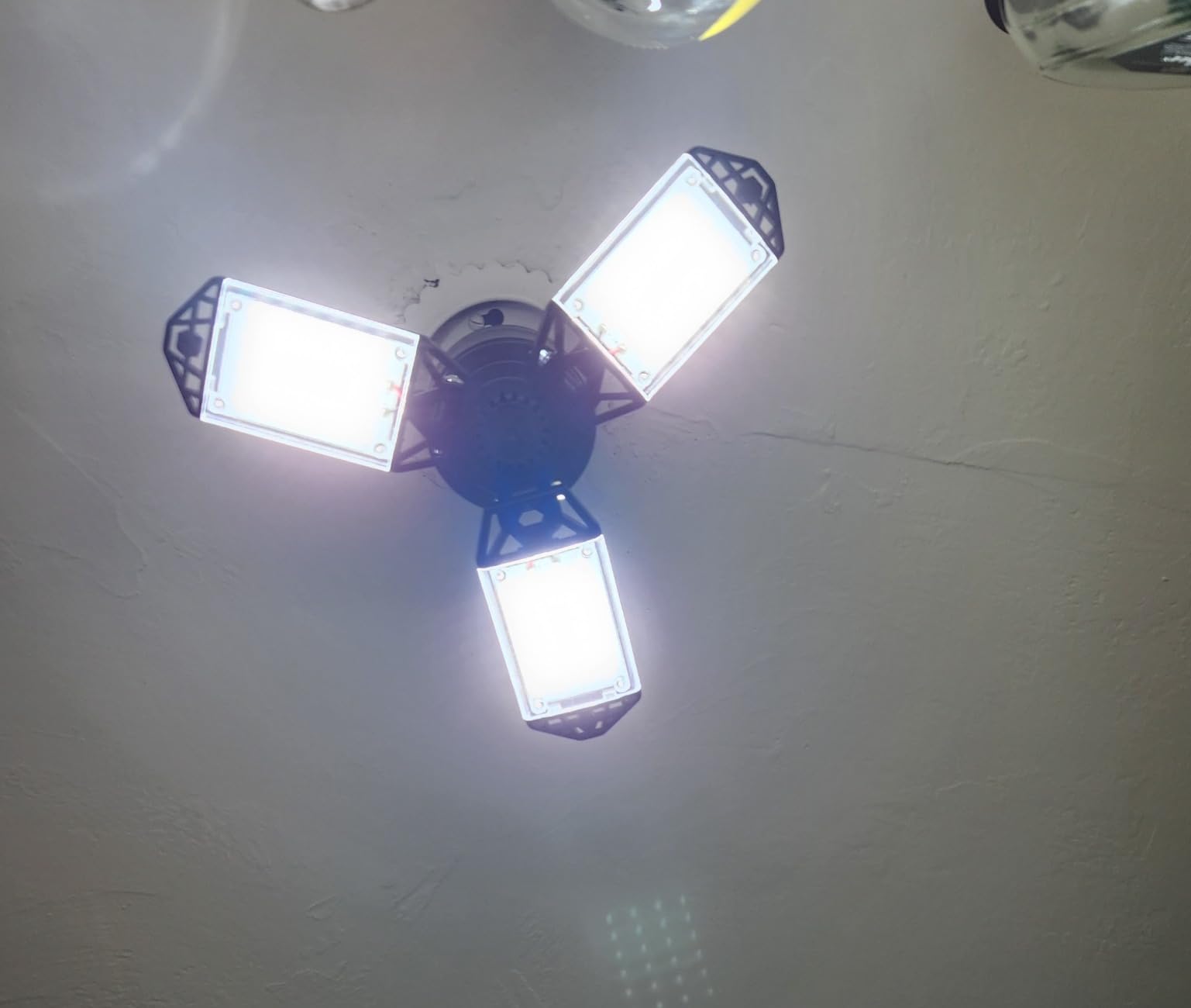 LED Garage Light, 80W 8000 Lumen Ceiling Lights with 3 Adjustable Panels, 6500K Daylight Light Bulb Fixture LED Lights for Garage, Workshop customer photo 1