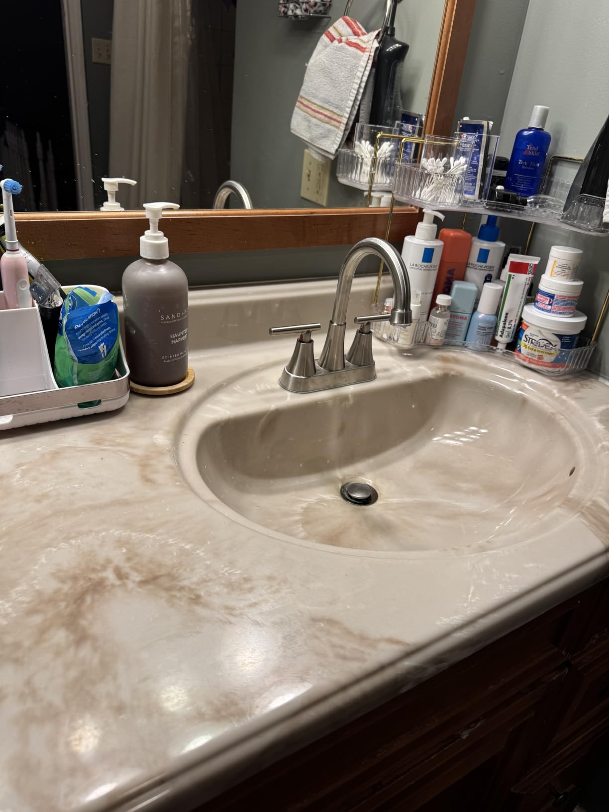 Matte Black Bathroom Faucet, Hurran 4 inch Centerset 2-Handle Lead-Free customer photo 1