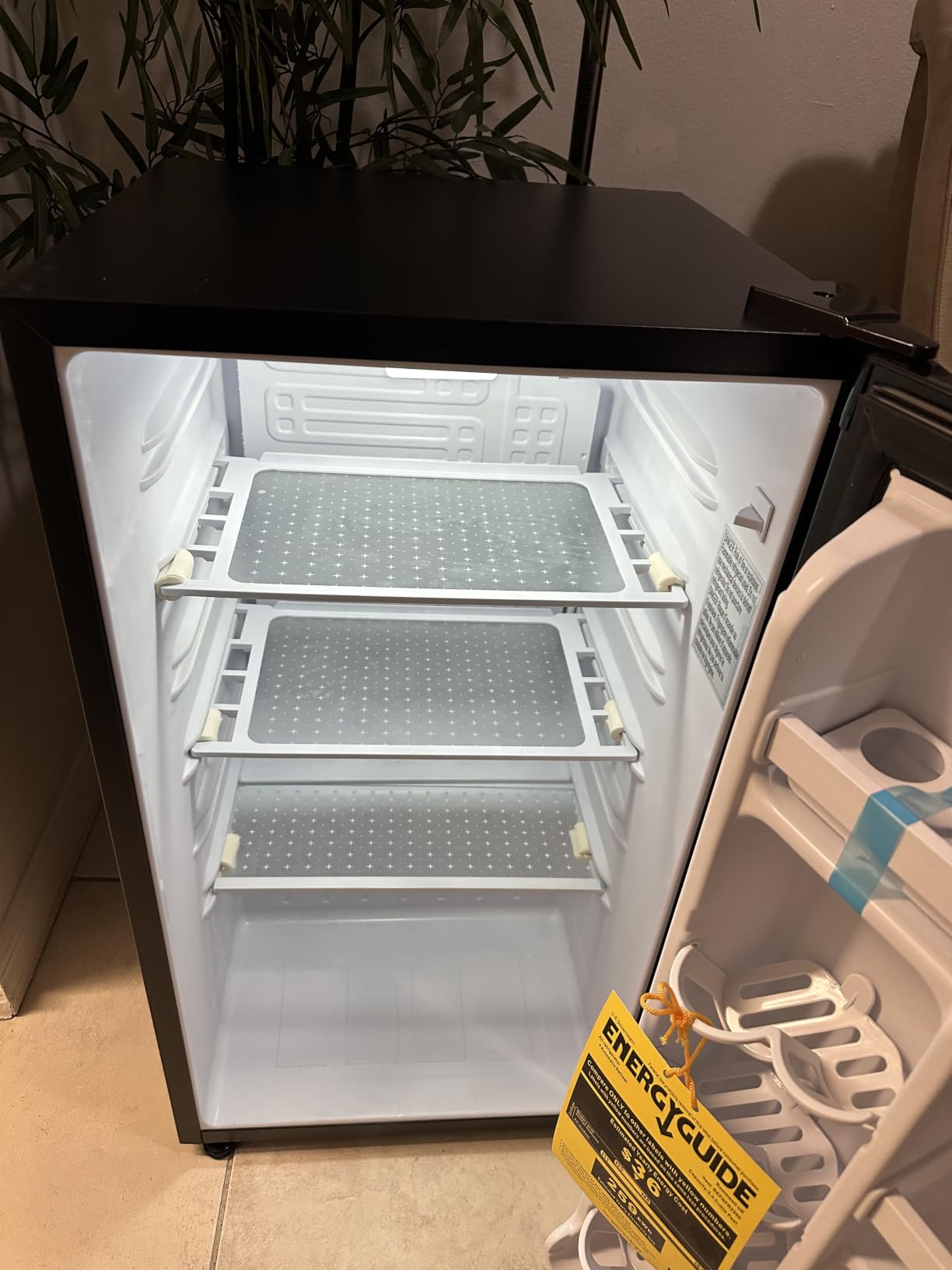 roomwell E-Star 3.3 Cu Ft Mini Fridge without Freezer - AUTO DEFROST, Reversible Single Door, Glass Shelf Refrigerator - A Space-Saving Marvel for Your Bedroom, Dorm, and Office customer photo 1