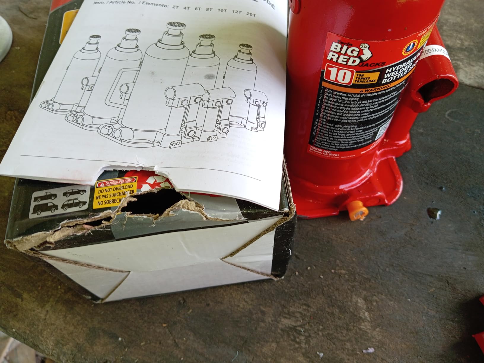 BIG RED 10 Ton (20,000 LBs) Torin Welded Hydraulic Car Bottle Jack for Auto Repair and House Lift, Red, TAM91003B customer photo 1
