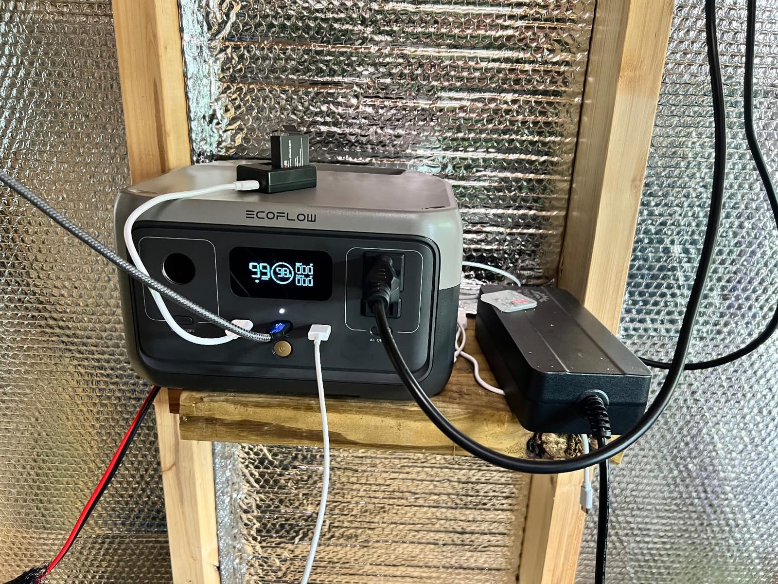 EF ECOFLOW Portable Power Station RIVER 2, 256Wh 300W customer photo 1