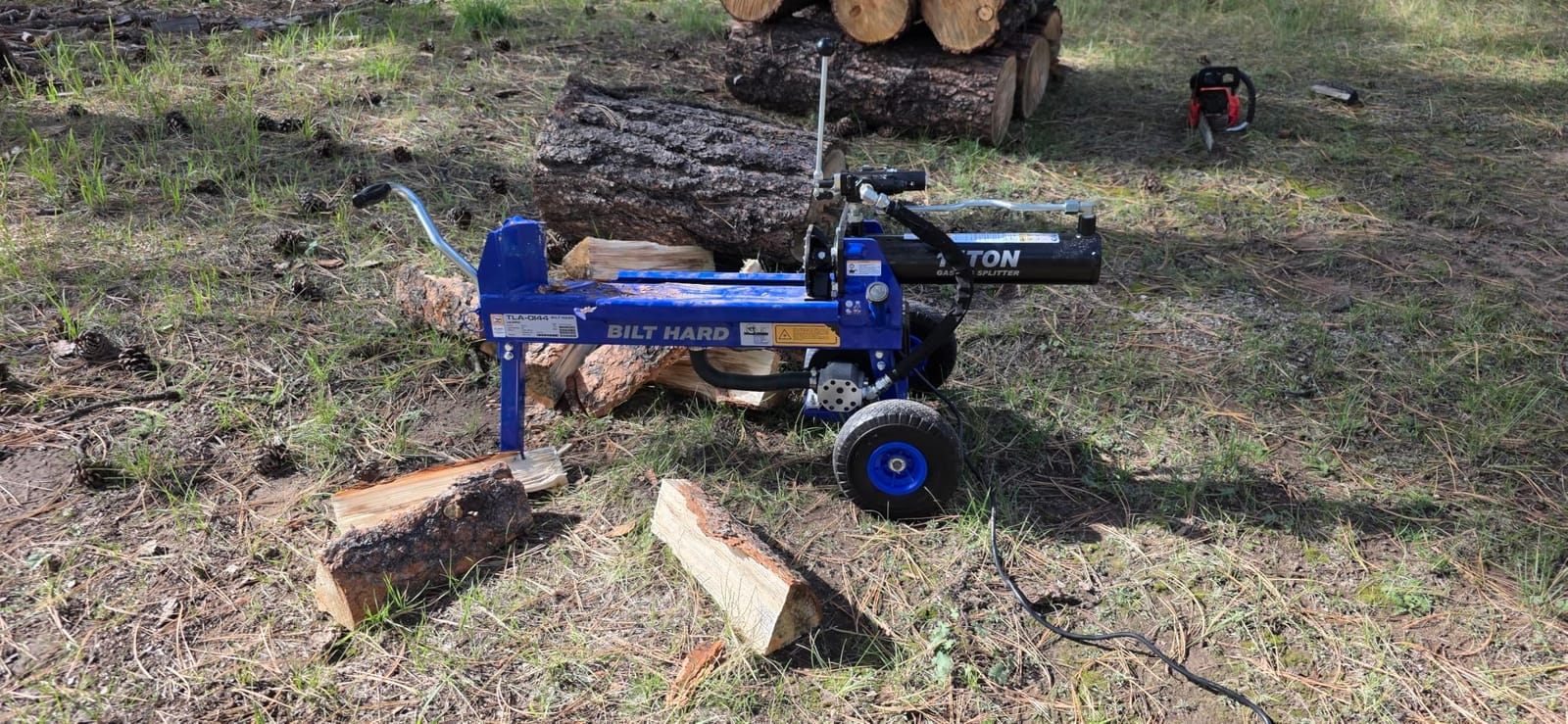 BILT HARD 6.5 Ton Log Splitter, Wood Splitter, Portable Firewood Splitting Machine customer photo 1