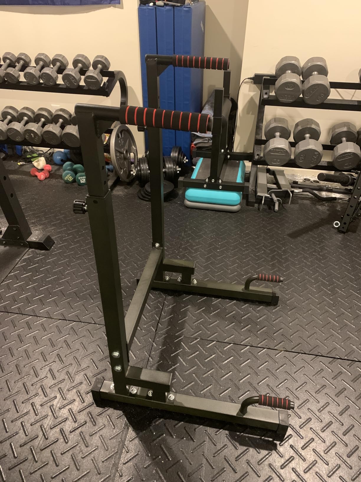 BalanceFrom Steel Frame Dip Station with Adjustable Height, 500 Pound Weight Capacity – Upper Body Workout Home Gym Equipment for Triceps, Push & Pull Ups, Leg Raises, and Bench Press customer photo 1