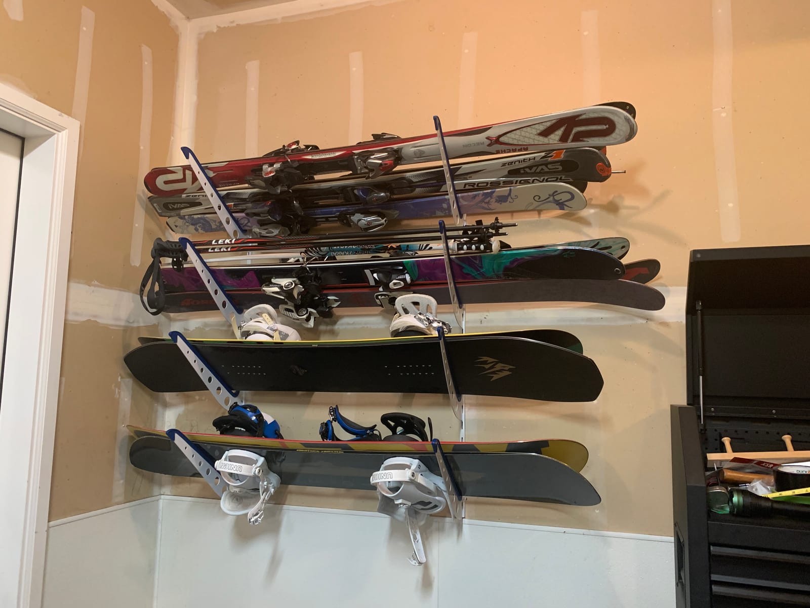 StoreYourBoard Horizontal Snowboard Wall Mount Rack, Holds 4 Boards customer photo 2