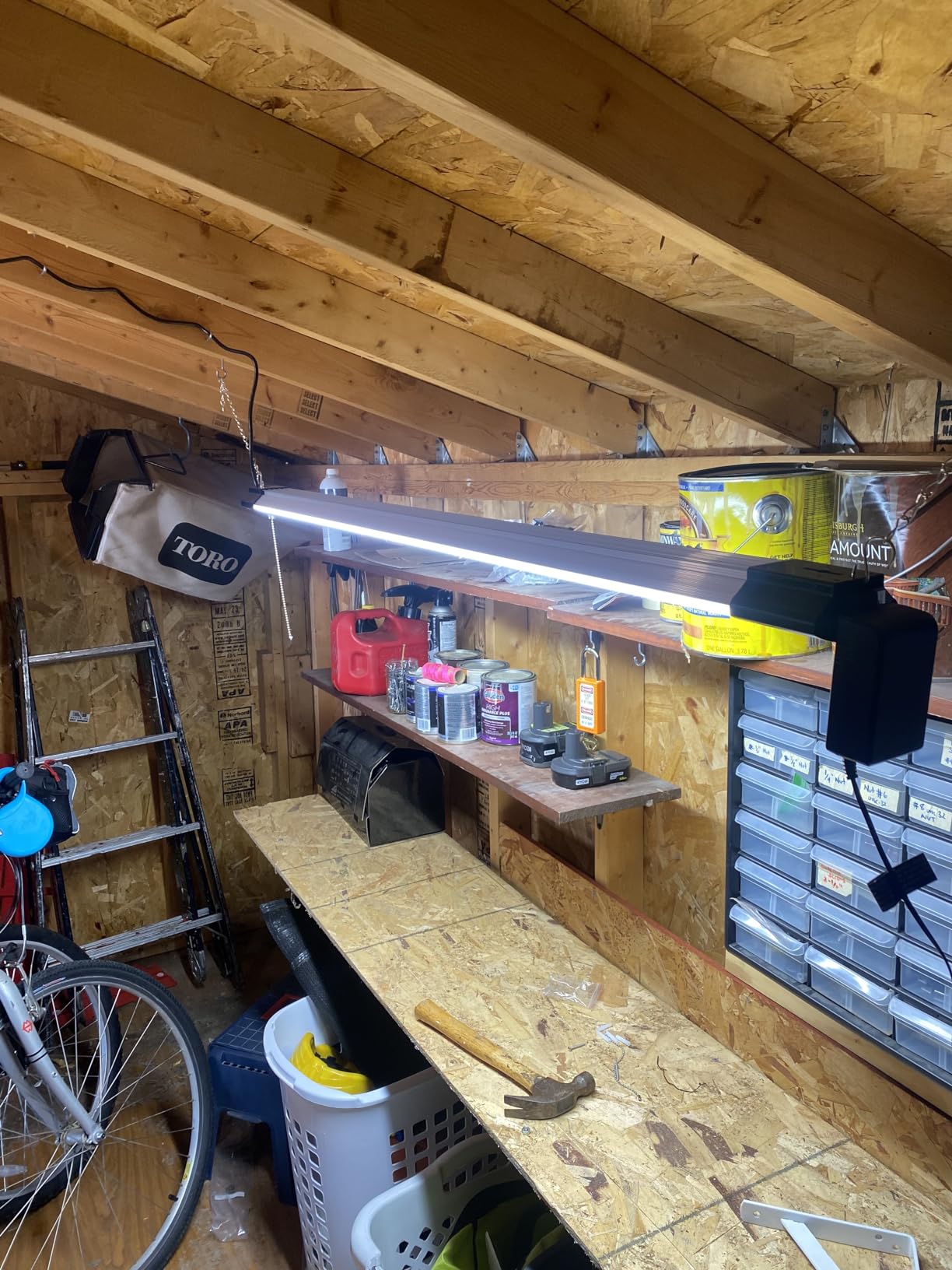 Barrina BS84 LED Shop Lights 4FT for Workshop, 84W 10000LM 5000K, 1 Packs customer photo 1
