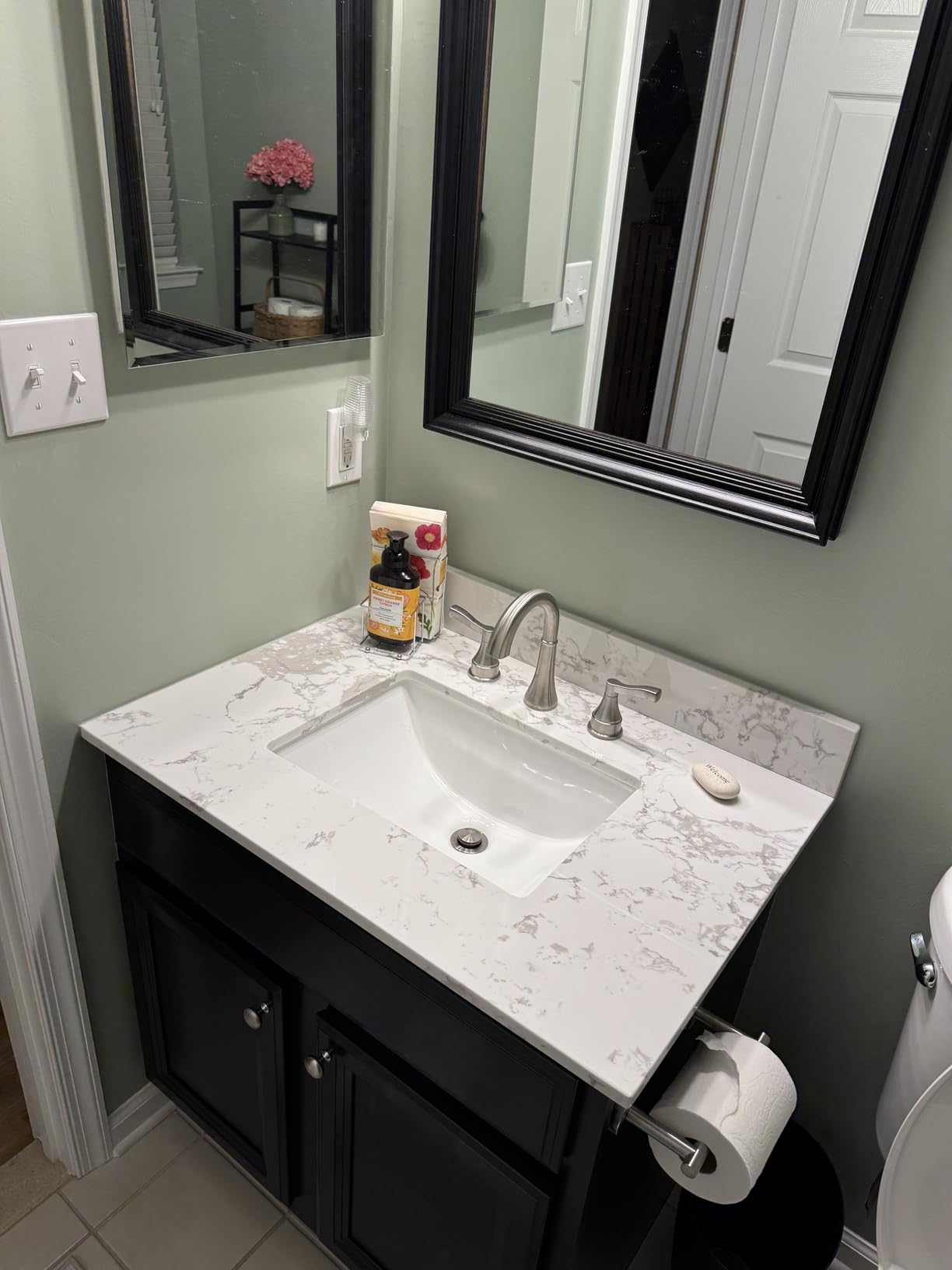 37 Inch Bathroom Vanity Top Stone, Carrara White Engineered Marble Stone Vanity Sink Top with Undermount Ceramic Sink and Back Splash with 3 Faucet Hole for Bathrom Cabinet (37