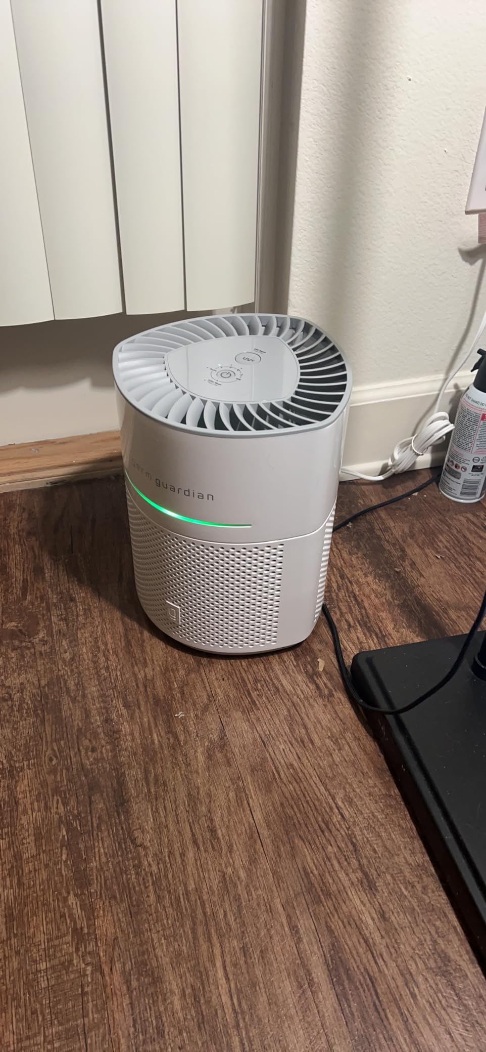 GermGuardian Airsafe+ HEPA Air Purifier for Home, Large Rooms Up To 1043 Sq. Ft. with HEPA Air Filter, UV-C Light & Air Quality Sensor, AC3000W, White customer photo 1