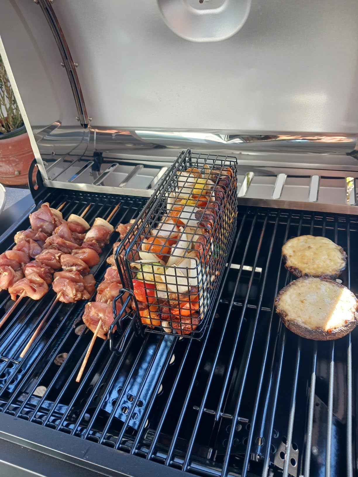 Nexgrill Propane 3 Burner Gas Grill, Side Tables with Stainless Steel Lid customer photo 1