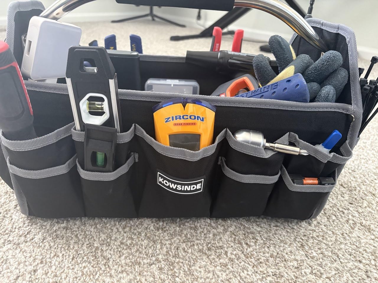 Kowsinde 16 Inch Tool Bag, Electrician Tool Bag, Open Top Tool Bags, 26 Pockets Can Hold Many Tools, Steel Handle and Removable Shoulder Strap customer photo 1