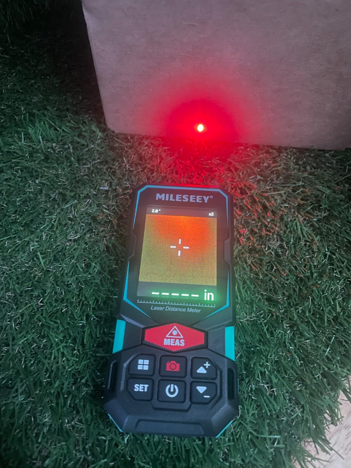MILESEEY S7 Outdoor Laser Measure with Viewfinder Camera for Pro & DIY Use customer photo 1